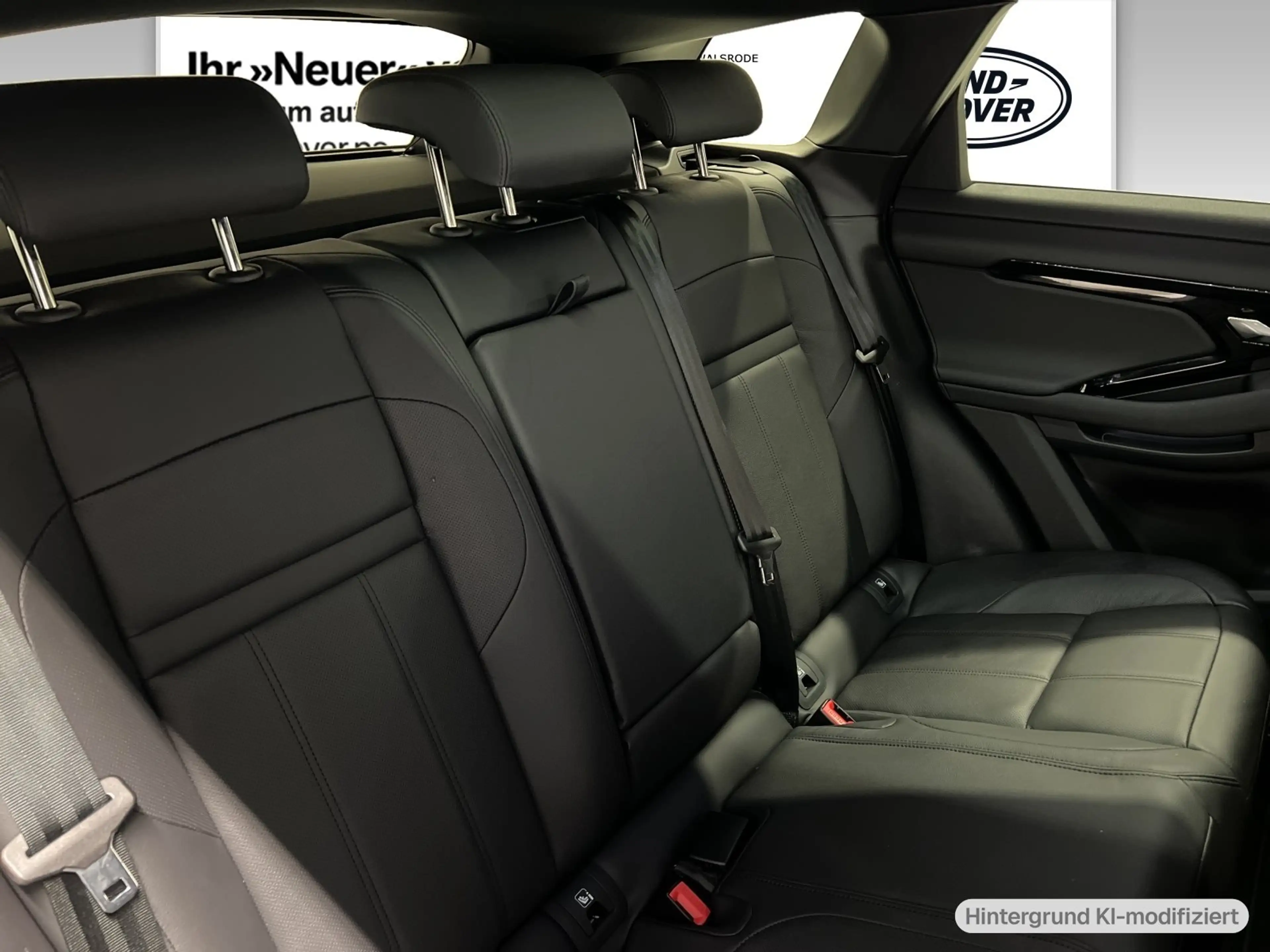 Land Rover Range Rover Evoque D165 Dynamic SE Pano Winterpaket Black Pack — photo 8