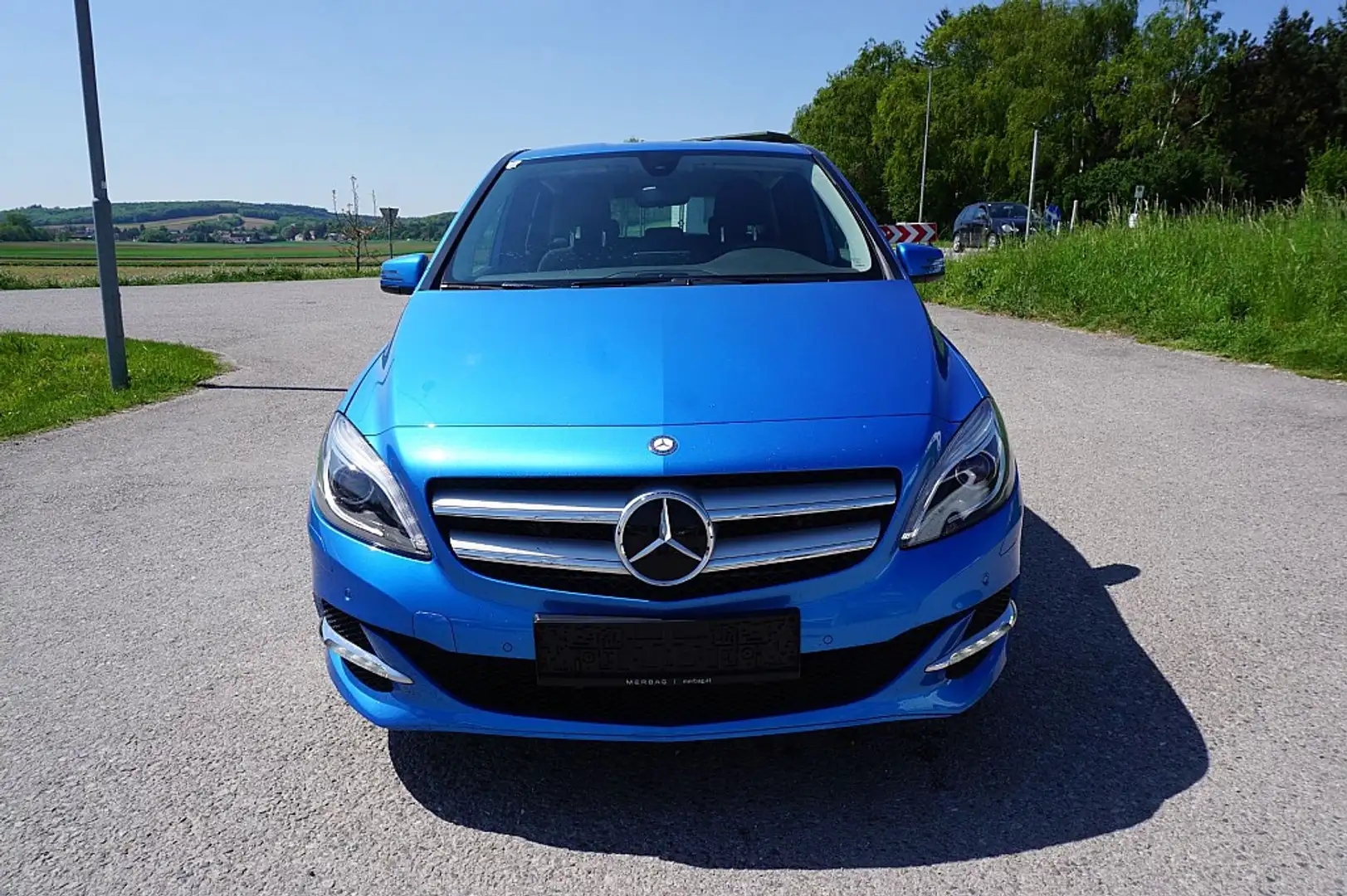 Mercedes-Benz B Electric Drive -Klasse   A-Edition Plus (mit ... Albastru - 1