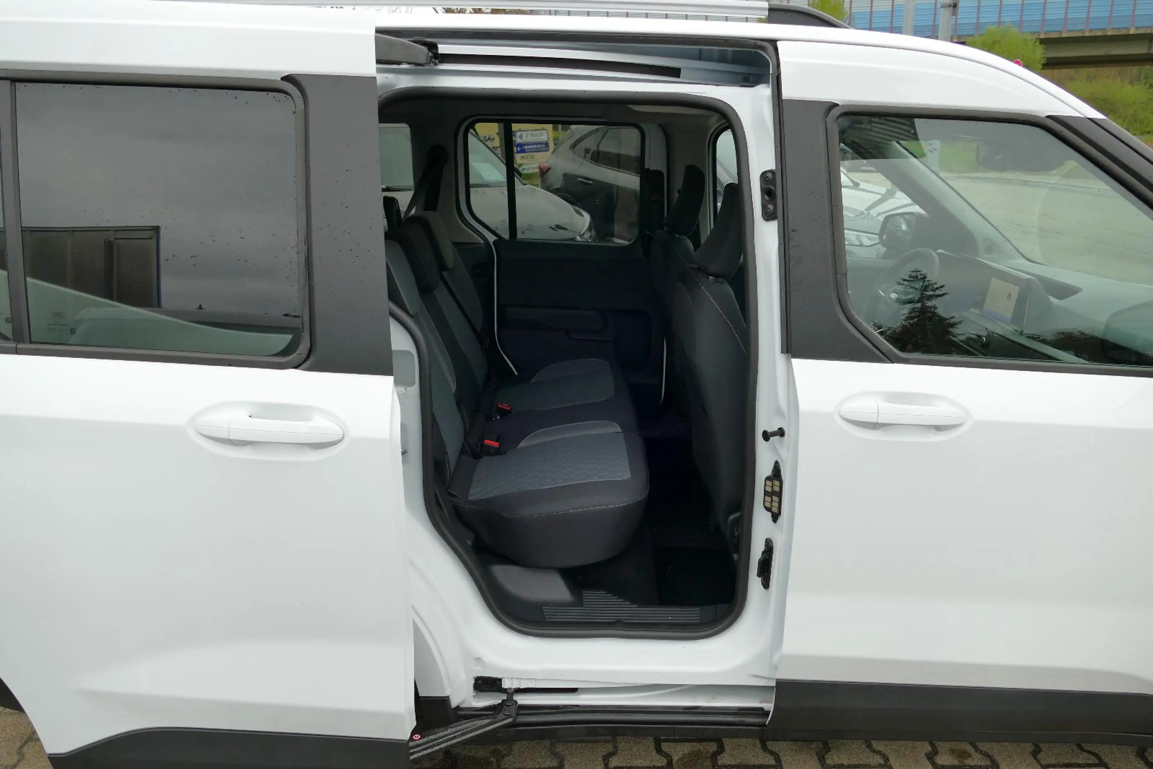 Ford Tourneo Titanium*CAM*APP*KLIMAAUTO — photo 11