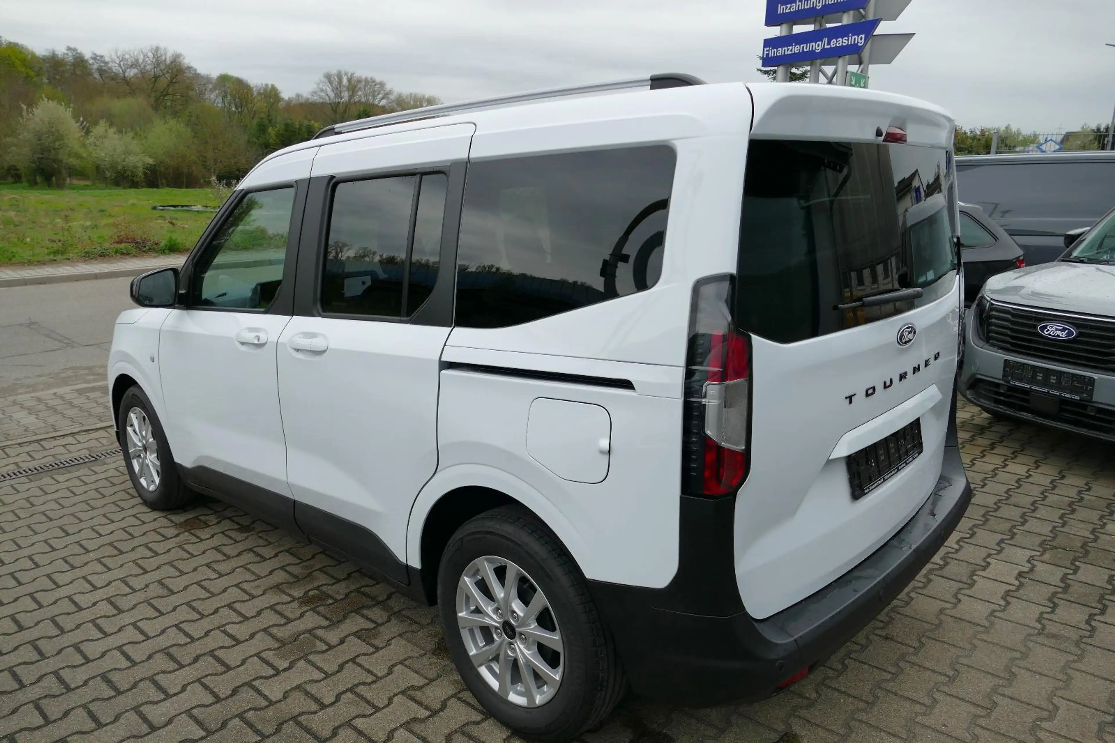Ford Tourneo Titanium*CAM*APP*KLIMAAUTO — photo 5