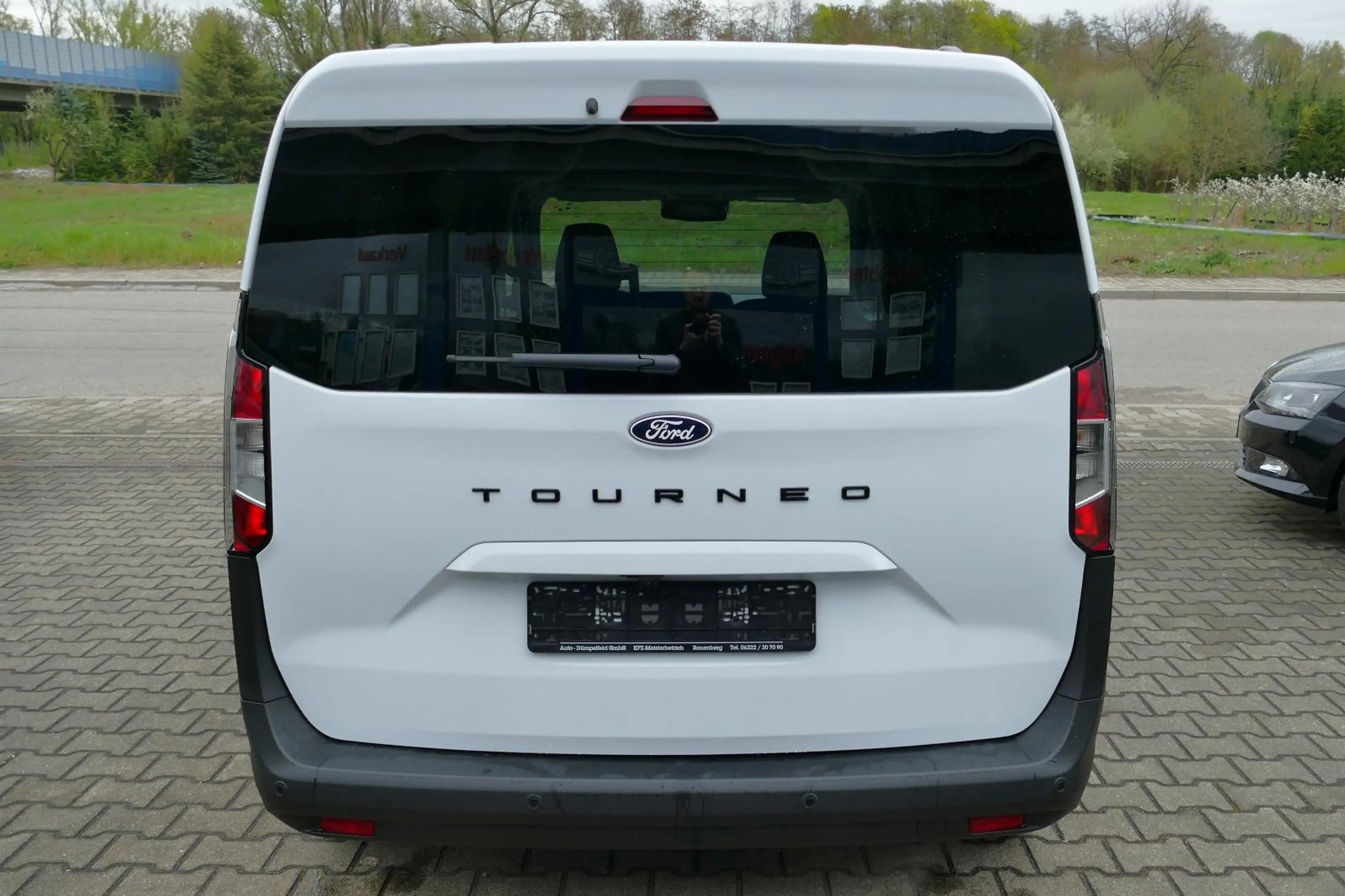 Ford Tourneo Titanium*CAM*APP*KLIMAAUTO — photo 4