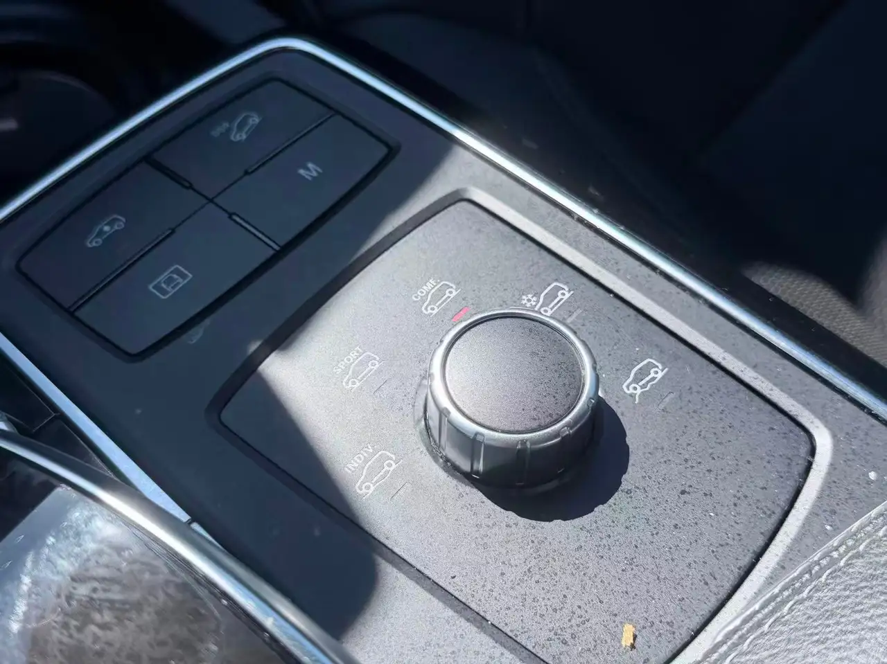 Mercedes-Benz GLS снимка Mercedes-Benz GLS