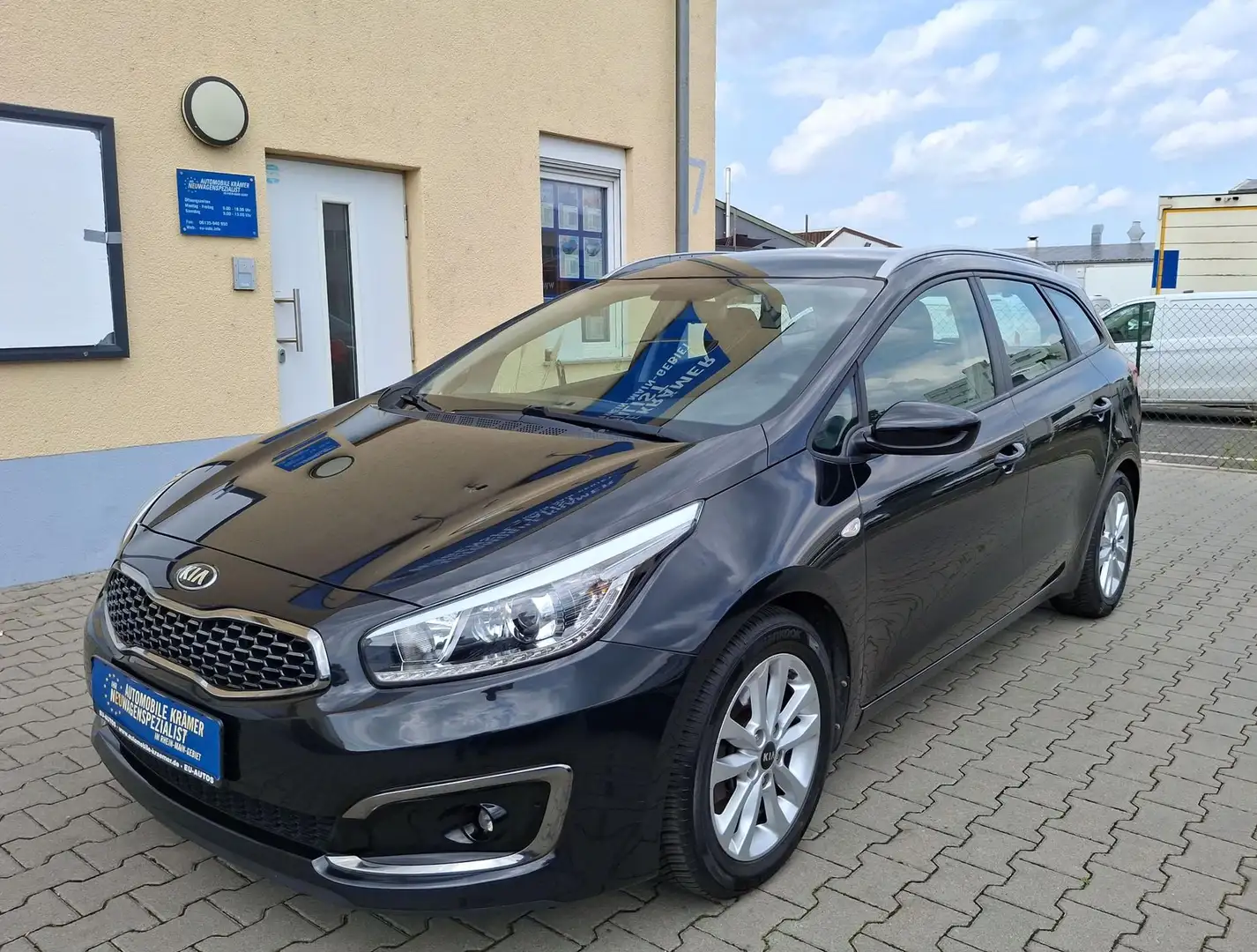 Kia Ceed SW / cee'd SW Sportswagon Kamera El. FH Apple CarPlay Android... Fekete - 1