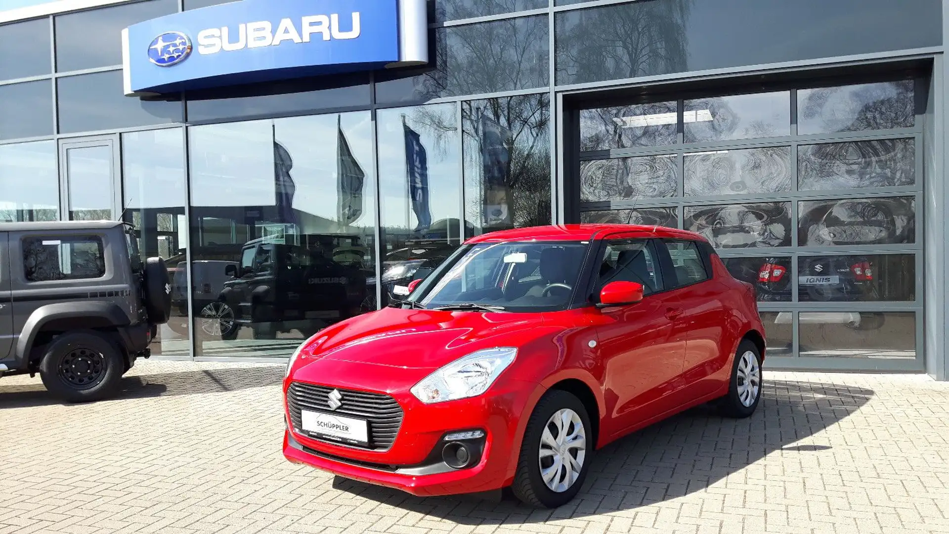 Suzuki Swift 1,2 Club Hybrid Rojo - 1