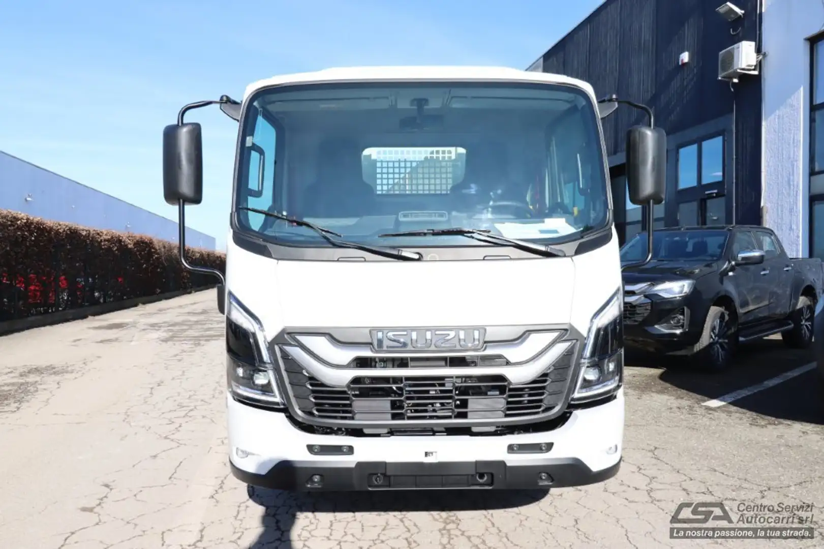 Isuzu NKR M27 Generation 2 Weiß - 2