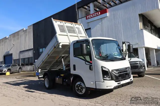 Isuzu NKR M27 Generation 2