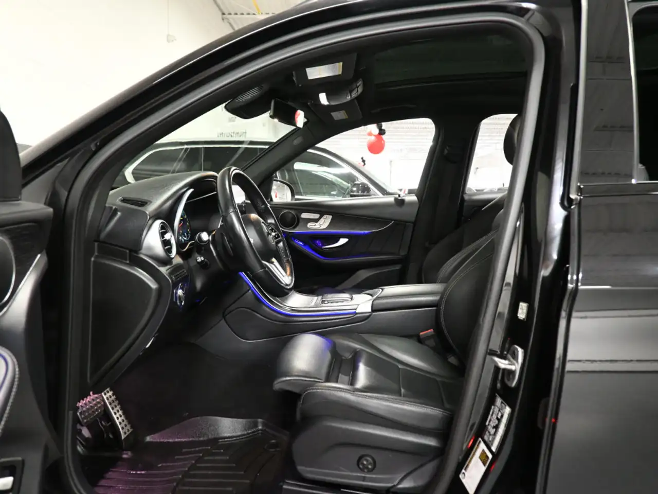 Mercedes-Benz GLC снимка Mercedes-Benz GLC