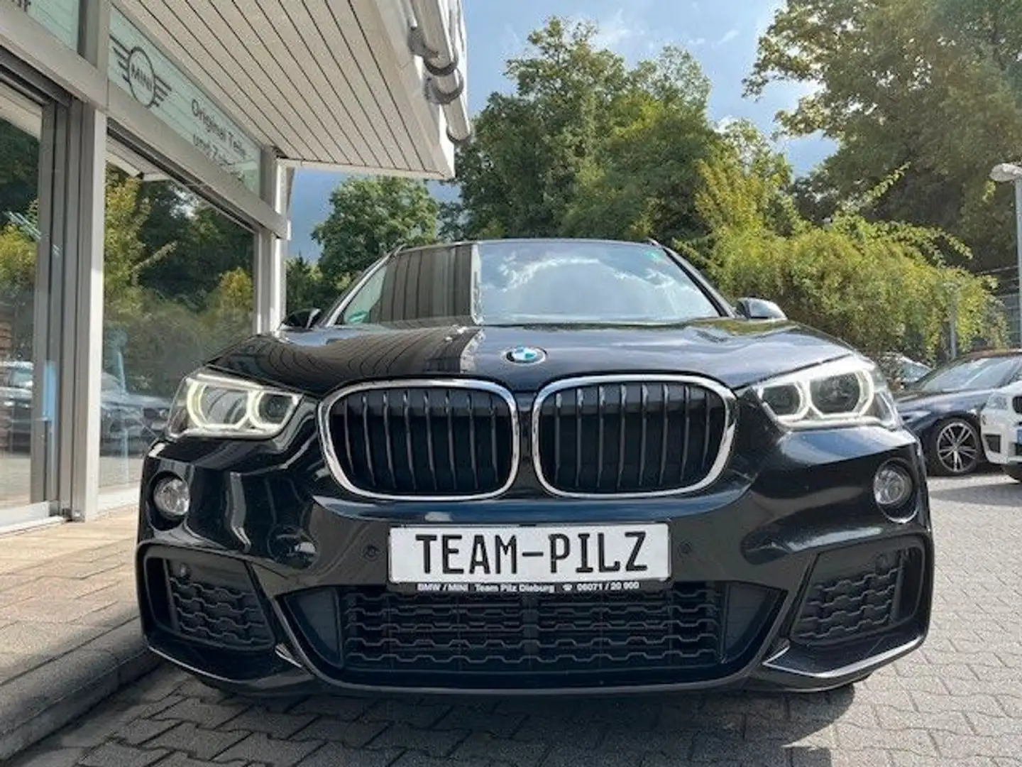 BMW X1 xDrive 20 dA M Sport/Head-Up/Standh./Panoram. Schwarz - 2