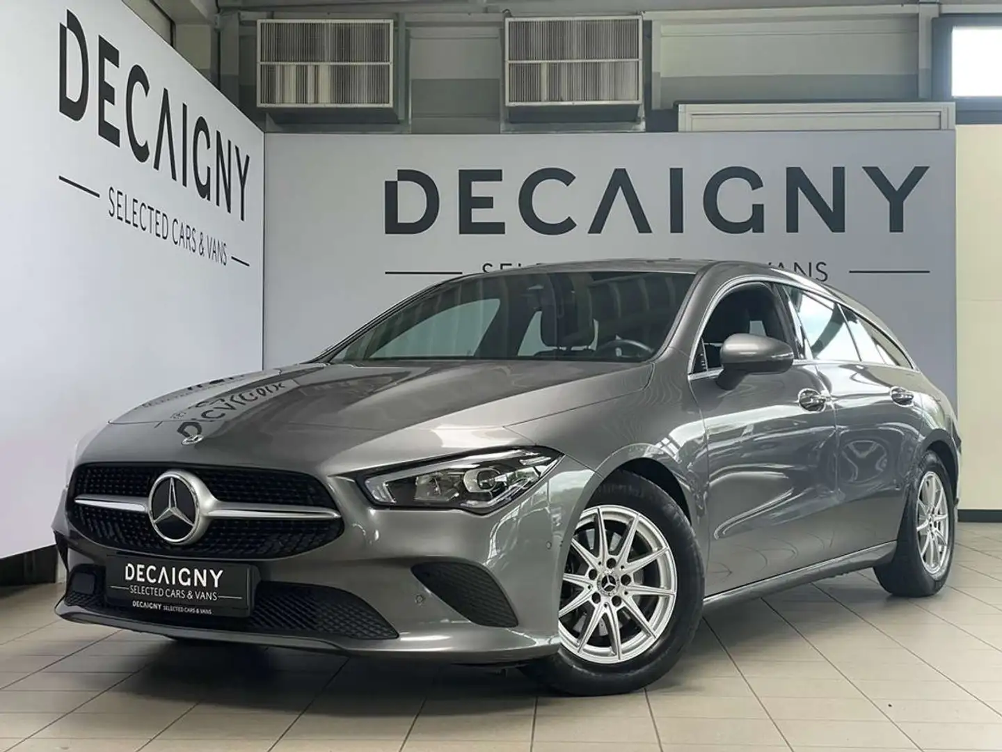 Mercedes-Benz CLA 180 Shooting Brake 2.0dA *Camera*Navigatie*Sensoren... Gris - 1