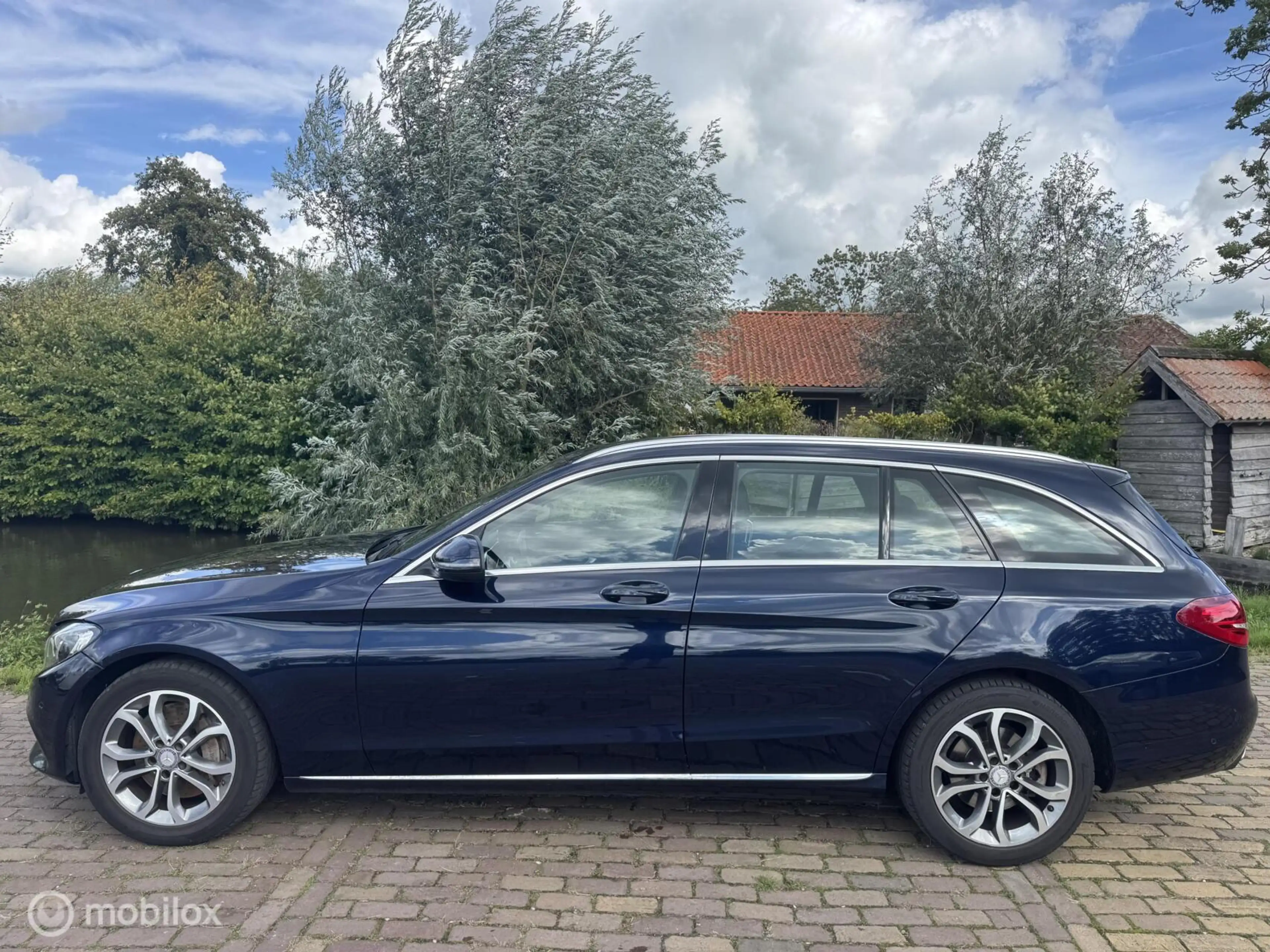 Mercedes-Benz C 350 Estate 350e PHEV Lease Edition | Camera — photo 2