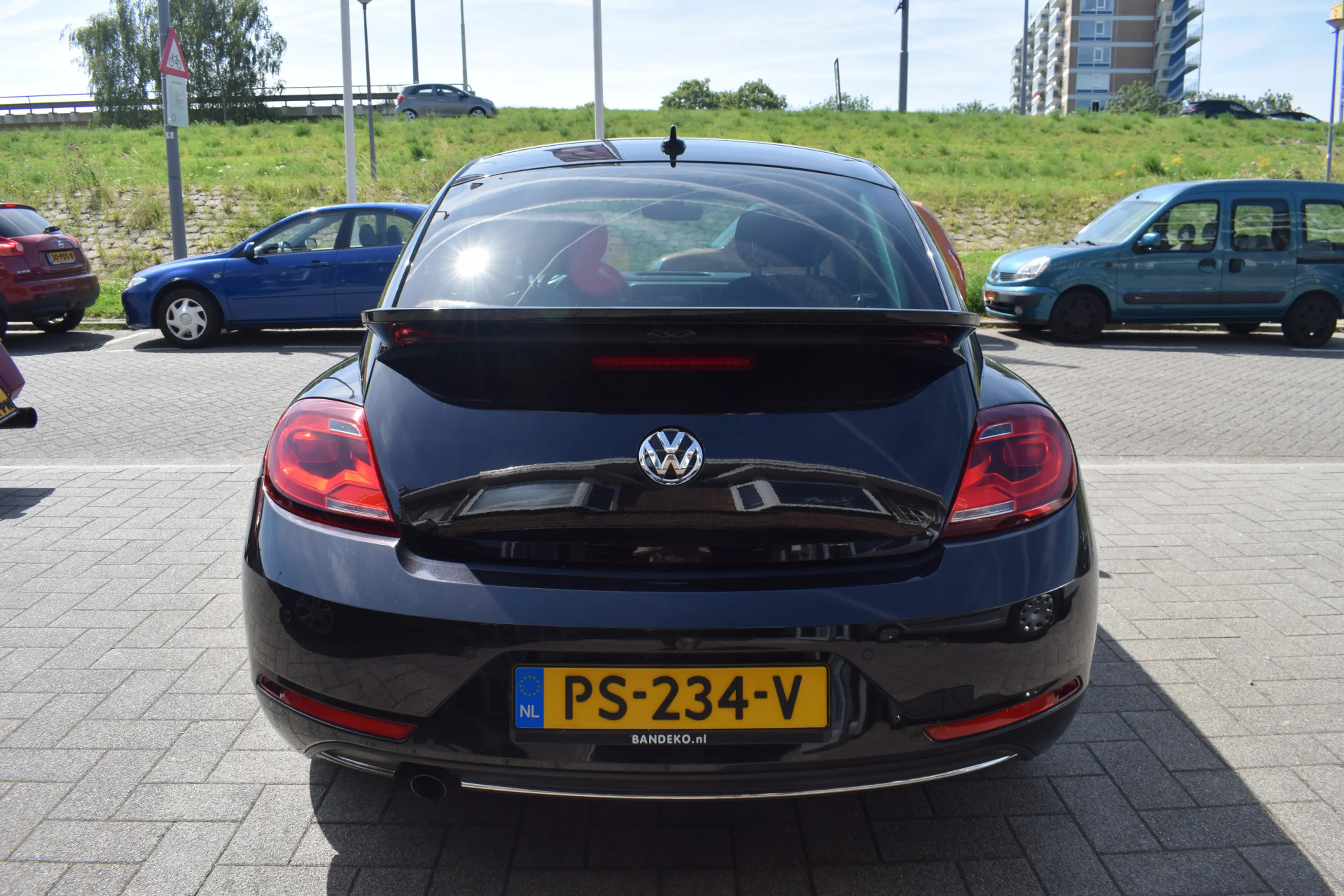 Volkswagen Beetle 1.2 TSI Exclusive Series Apple Carplay Camera PDC — photo 9