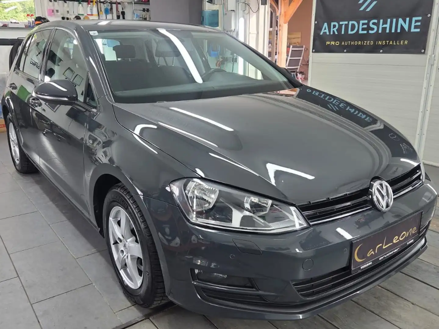 Volkswagen Golf Rabbit 1,6 TDI BMT Grau - 2