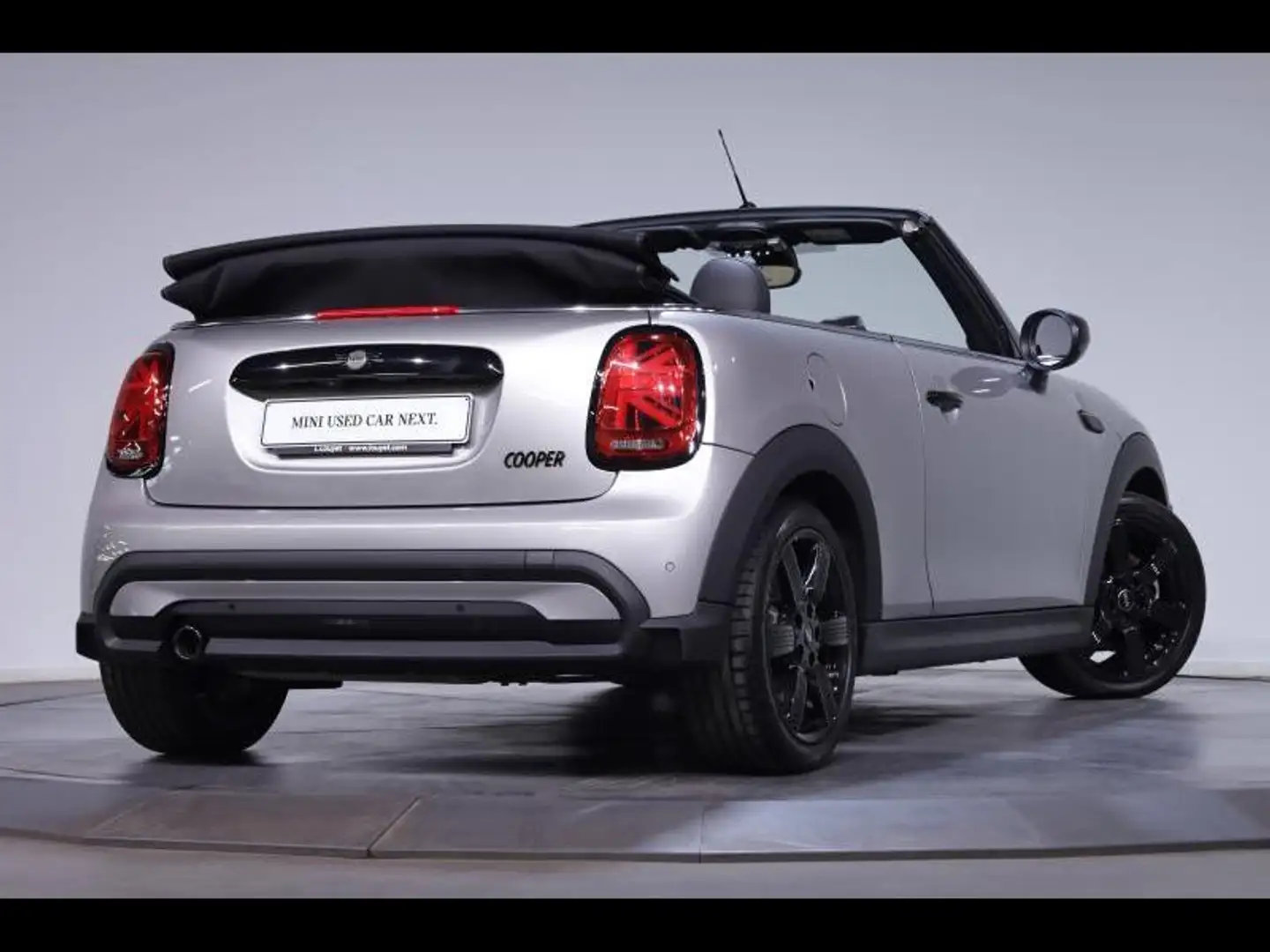 MINI Cooper Cabrio Grijs - 2
