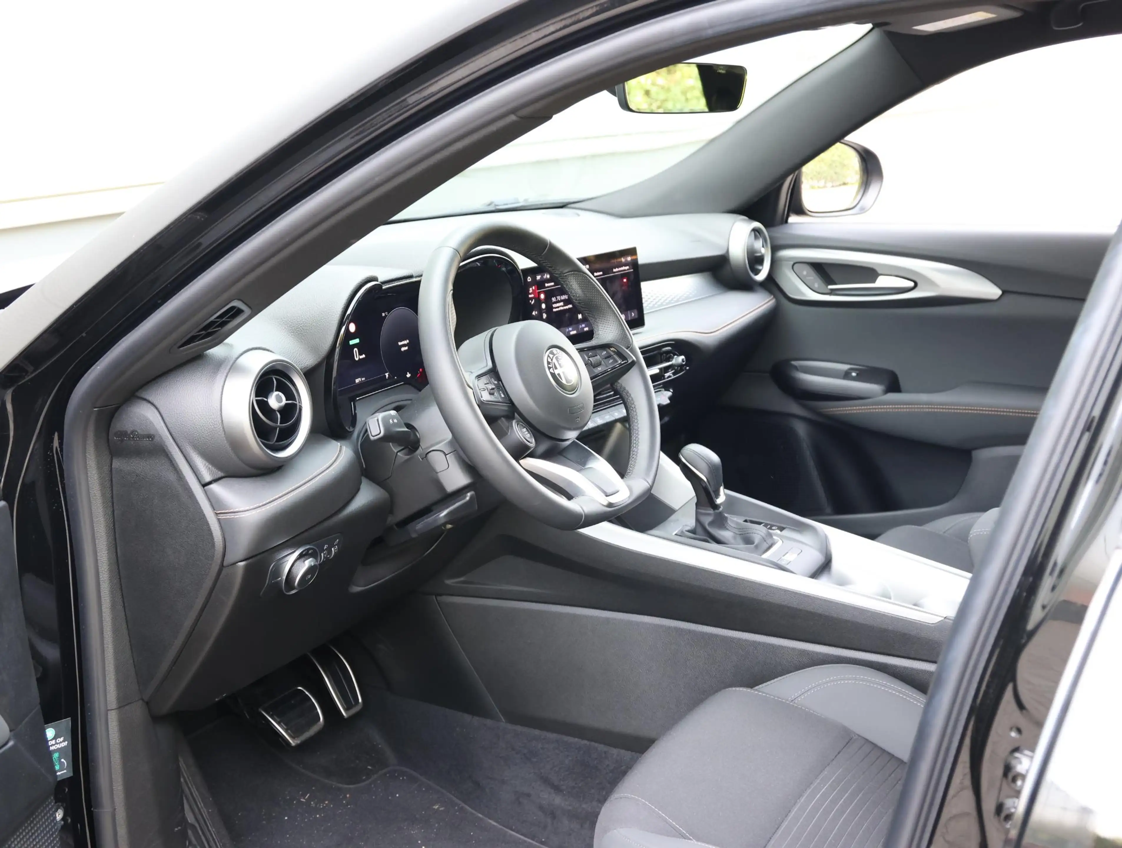 Alfa Romeo Tonale 1.5T Hybrid Sprint | Navigatie | Camera | Adaptive — photo 11