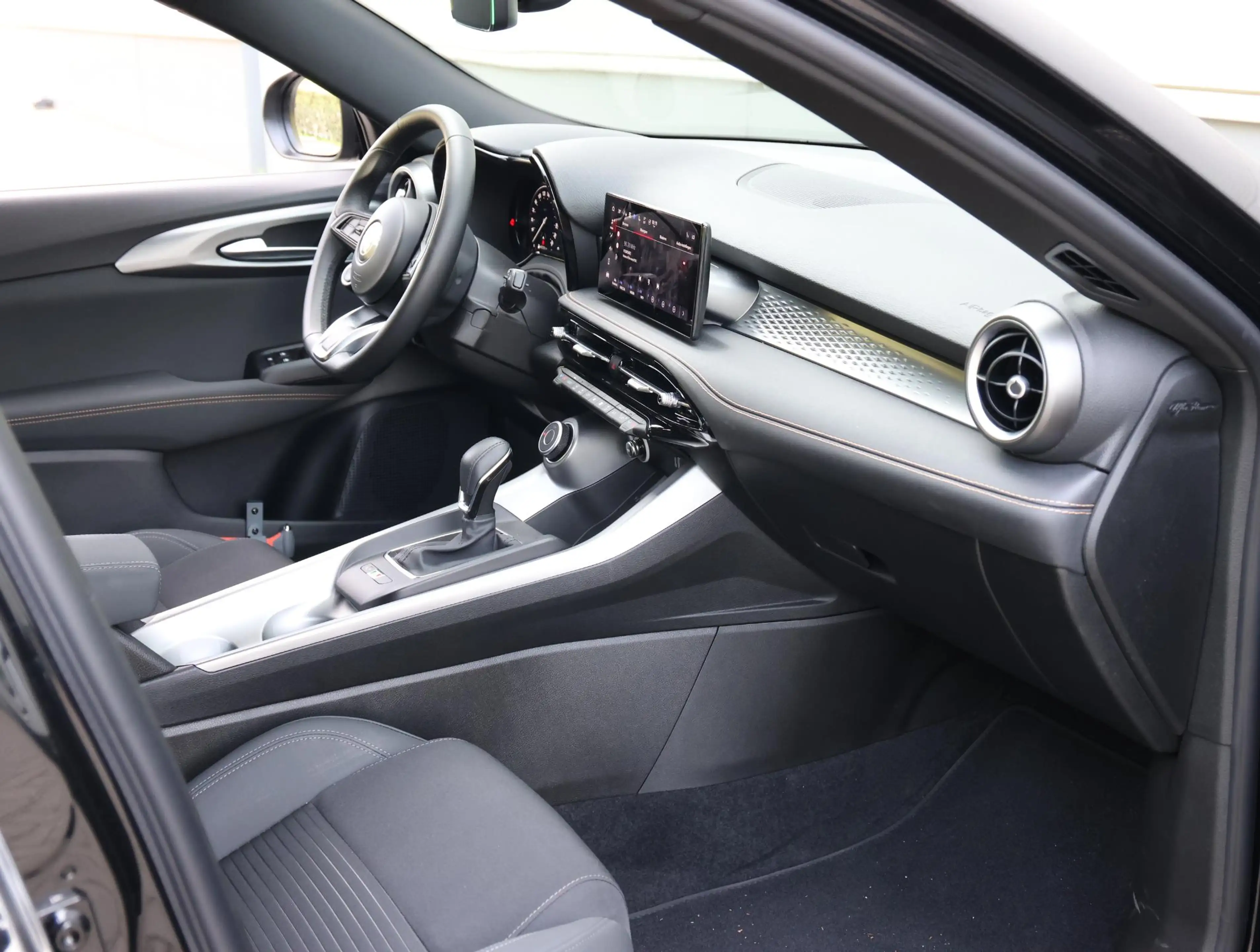 Alfa Romeo Tonale 1.5T Hybrid Sprint | Navigatie | Camera | Adaptive — photo 9