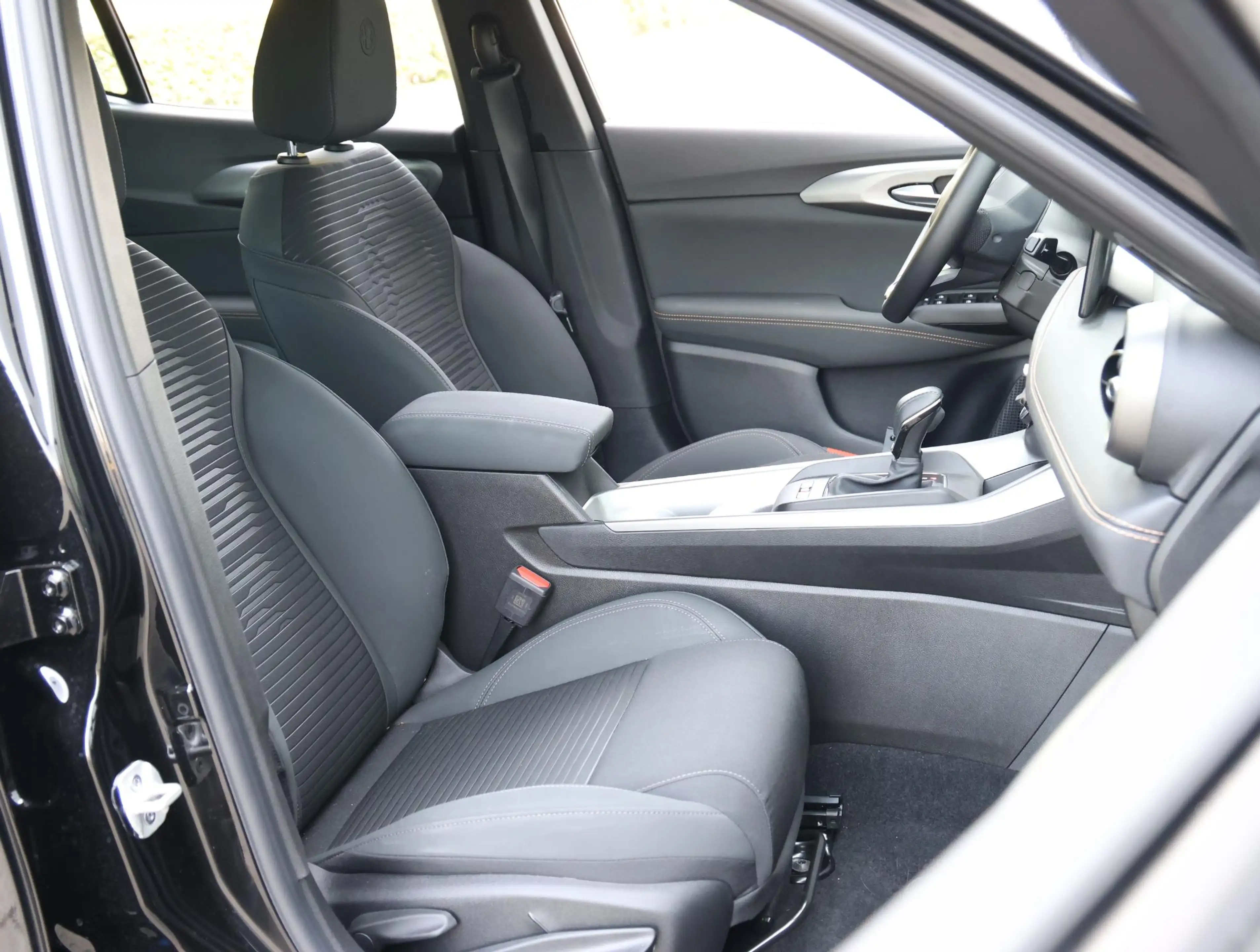 Alfa Romeo Tonale 1.5T Hybrid Sprint | Navigatie | Camera | Adaptive — photo 10