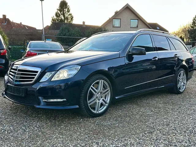 Mercedes-Benz E 500 V8 Leder Xenon Navi Scheckheft MemoryHarman-Kardon