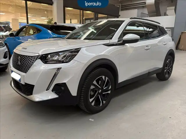 Peugeot e-2008 allure 100kw