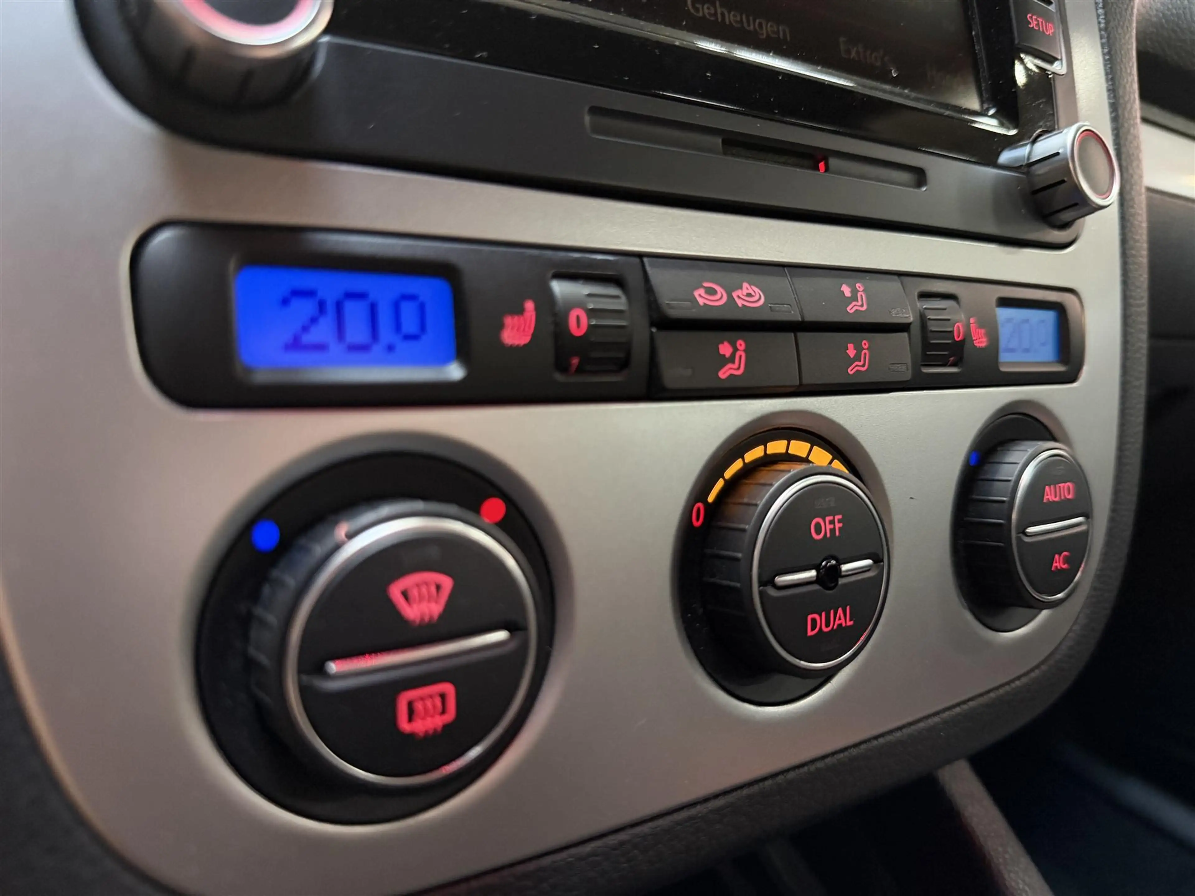 Volkswagen Scirocco 2.0 TSI Cruise | Control | Clima | NAVI | Maxton — photo 18