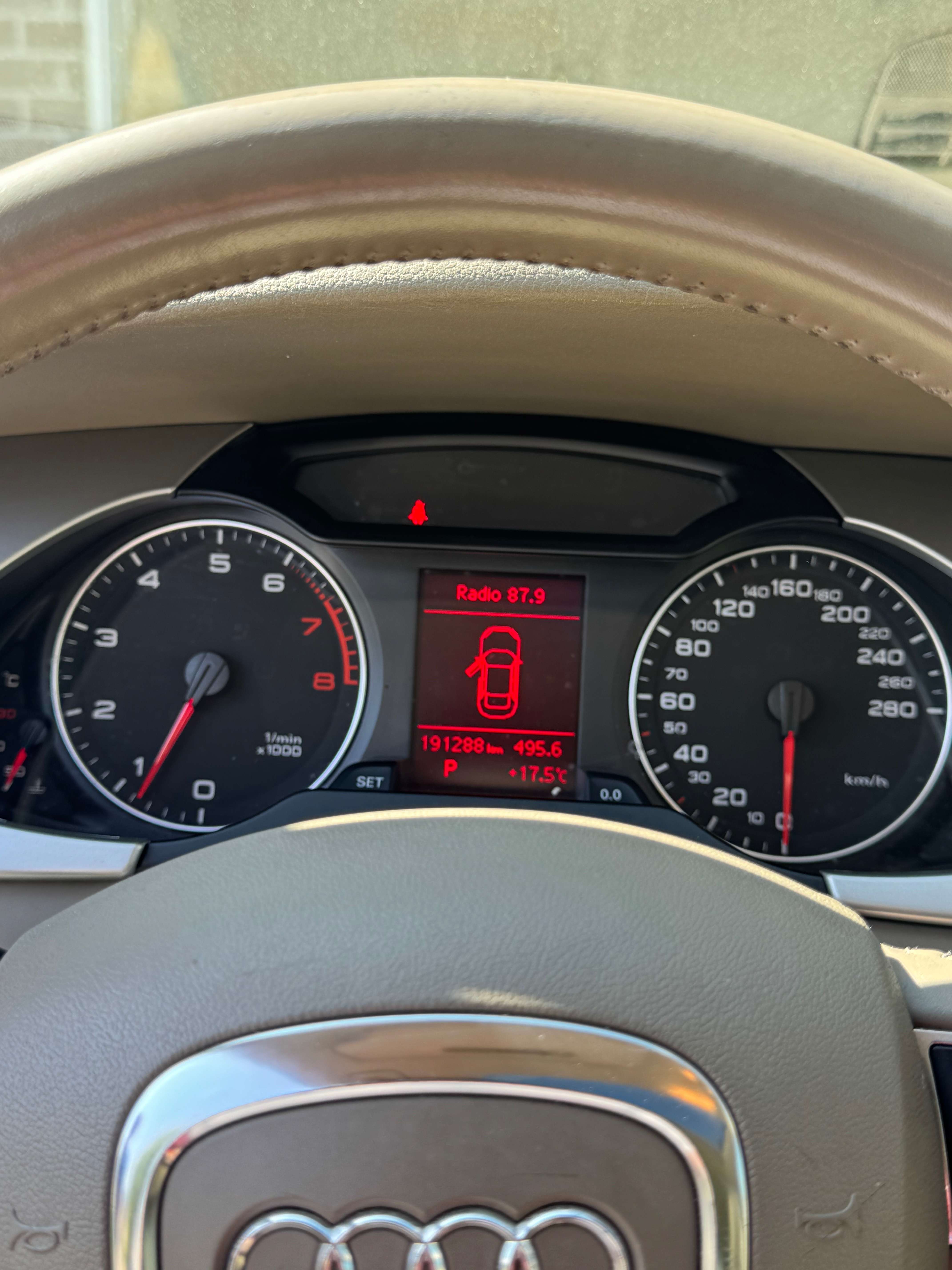 2011 Audi A4 2.0T thumb 7