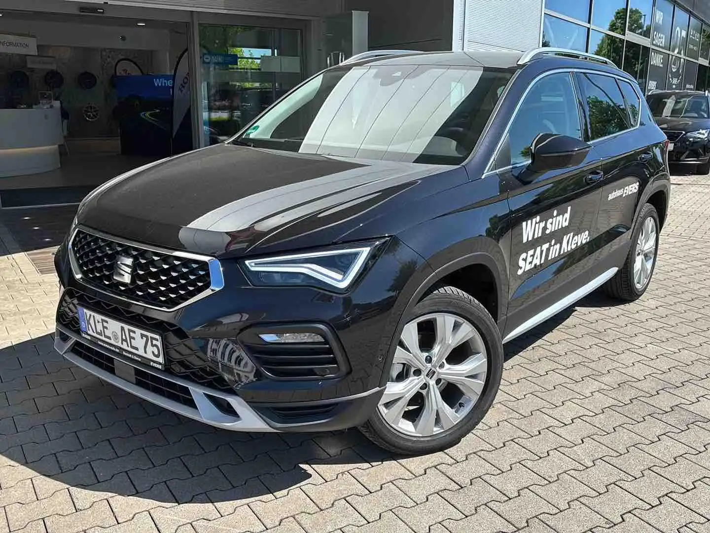 SEAT Ateca Xperience 1.5 TSI DSG NAVI BEATS ACC Schwarz - 2