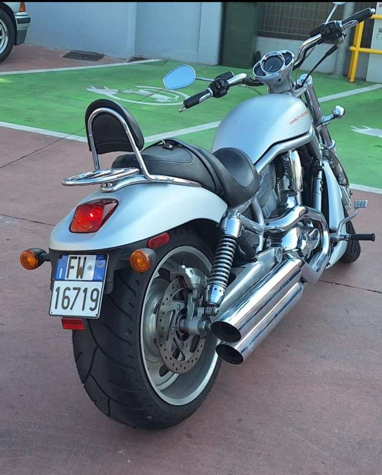 Harley-Davidson V-Rod V- ROAD VRSCAW