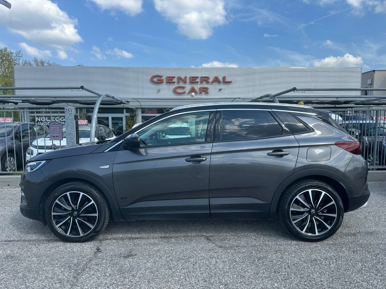 Opel Grandland X 1.6 Hybrid4 Plug-in aut. AWD