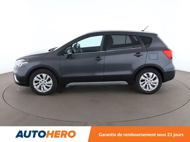 Suzuki SX4 S-Cross view 3