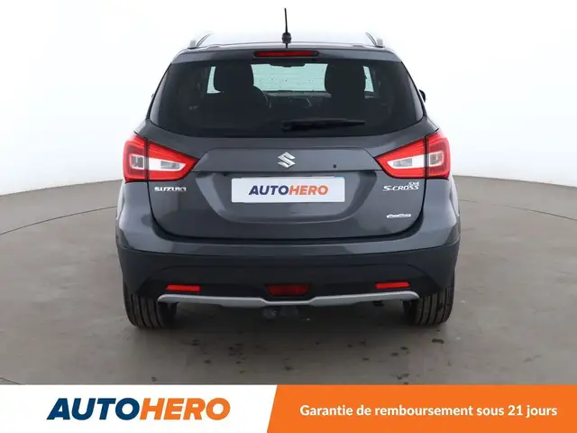 Suzuki SX4 S-Cross view 5