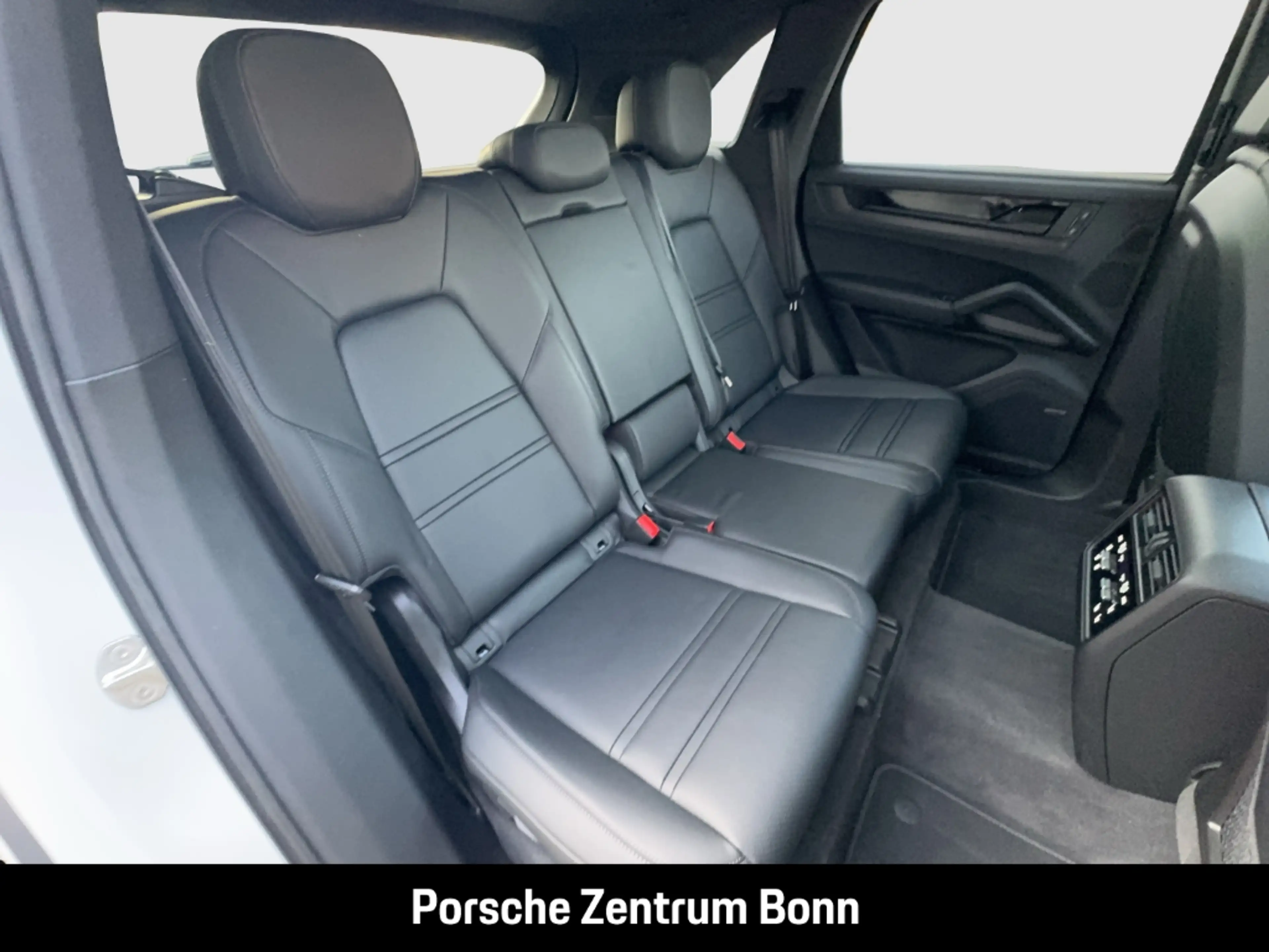 Porsche Cayenne E-Hybrid Black Edition InnoDrive Head-Up — photo 19