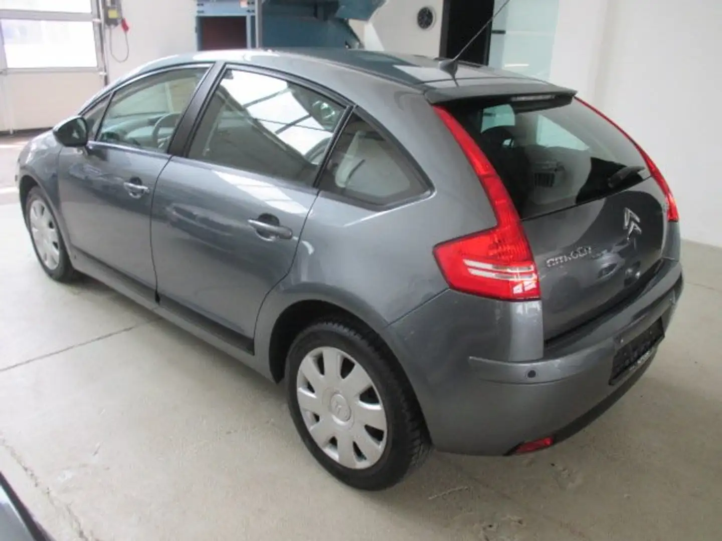 Citroen C4 1.6 Tonic; Klima! PDC! TÜV neu! Grau - 2