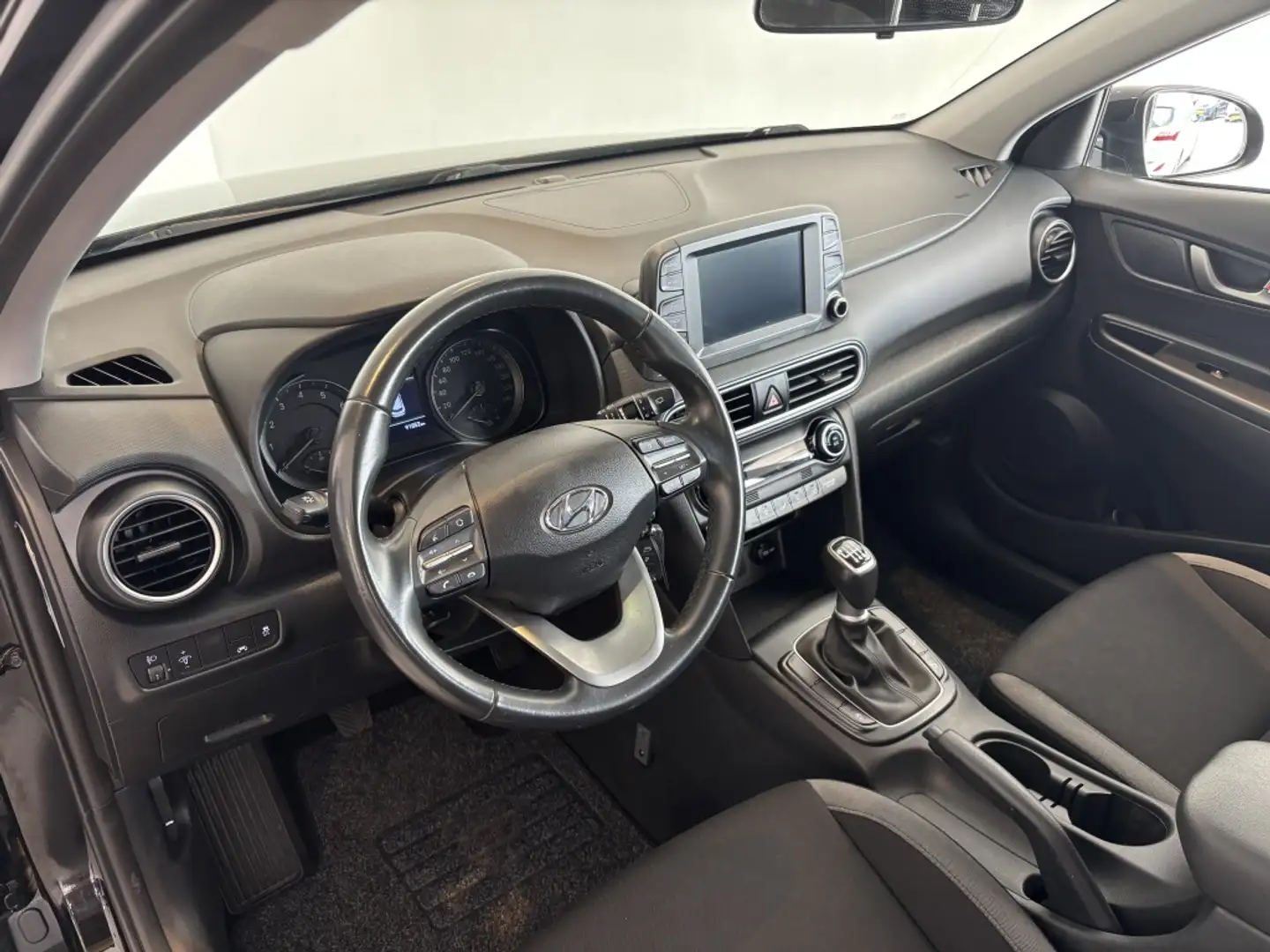 Hyundai KONA 1.0 T-GDI Comfort, Camera, Apple/Android Zwart - 2