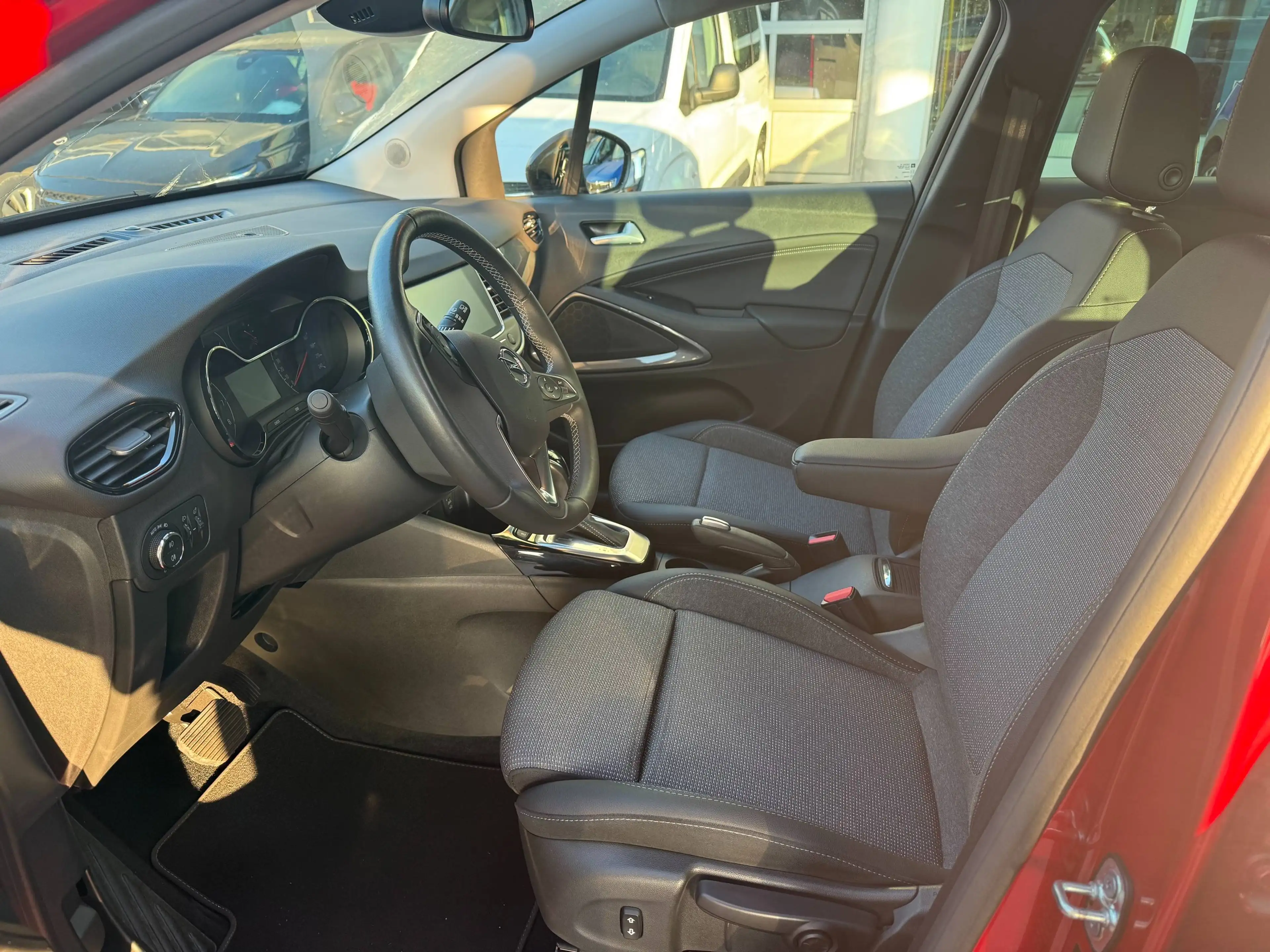 Opel Crossland X Elegance Paket — photo 9