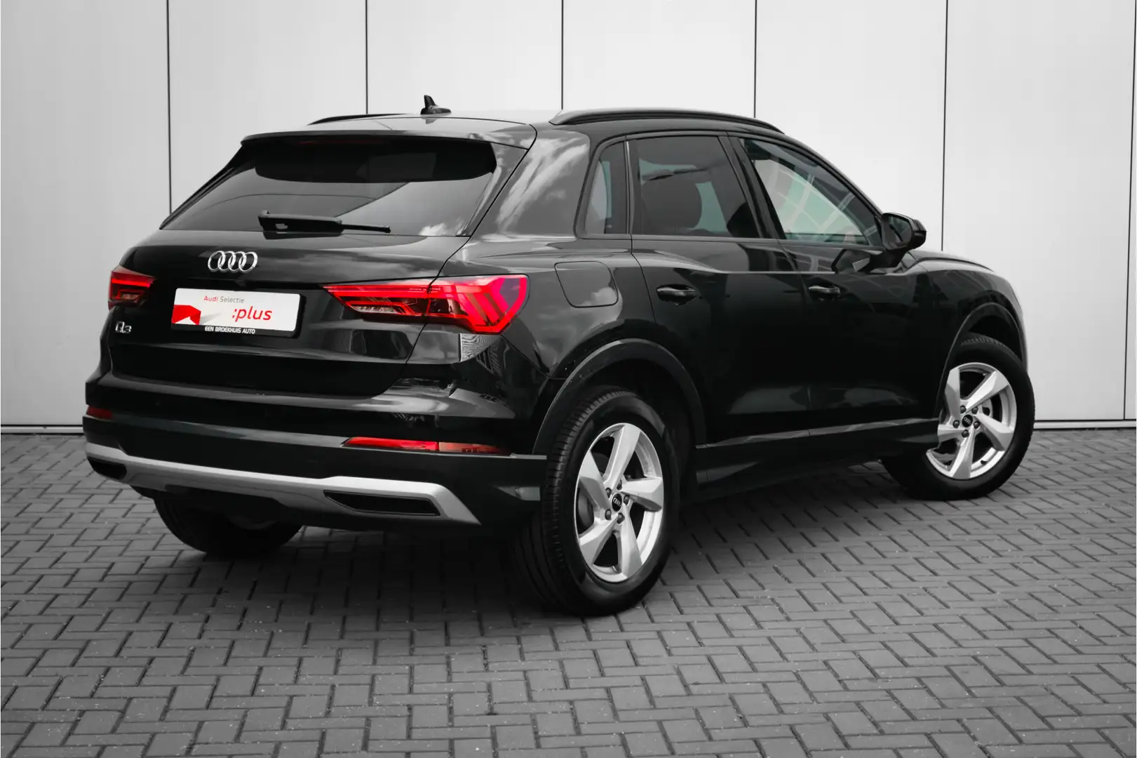 Audi Q3 35 TFSI Advanced edition 150PK | Trekhaak | Cruise Zwart - 2