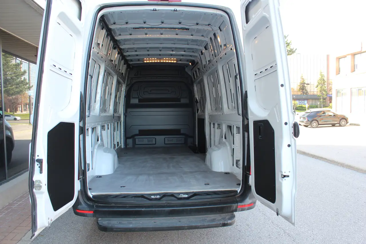 Mercedes-Benz Sprinter снимка Mercedes-Benz Sprinter