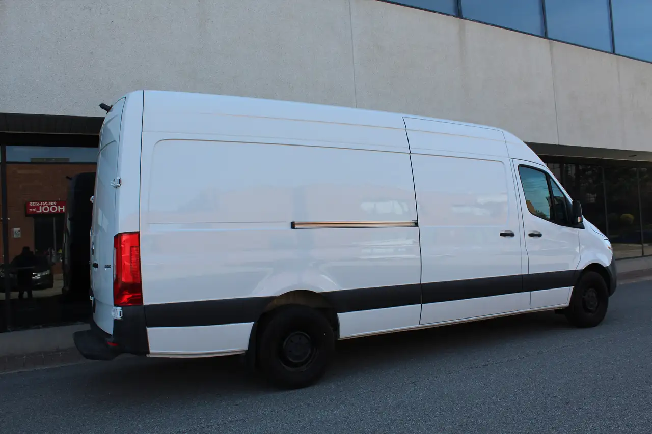 Mercedes-Benz Sprinter снимка Mercedes-Benz Sprinter