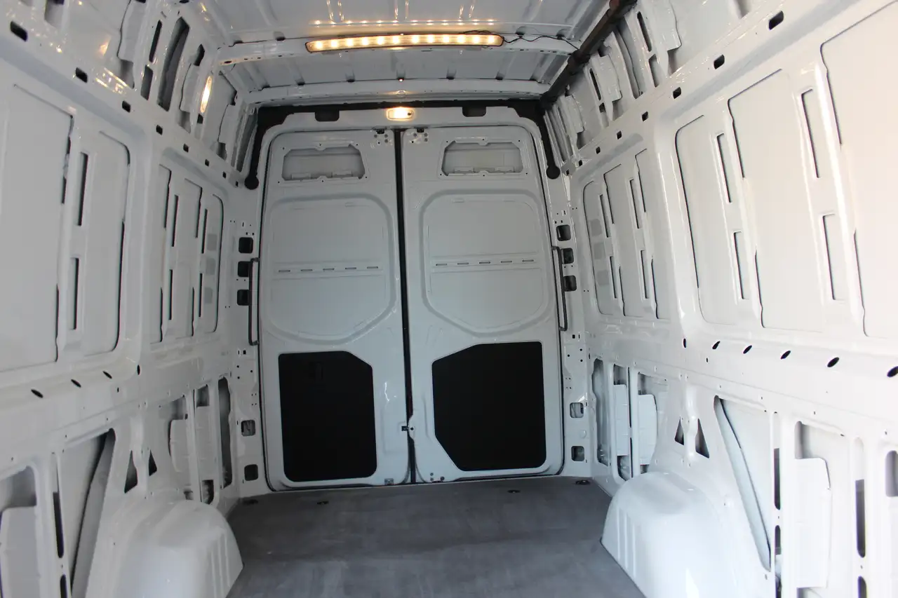 Mercedes-Benz Sprinter снимка Mercedes-Benz Sprinter