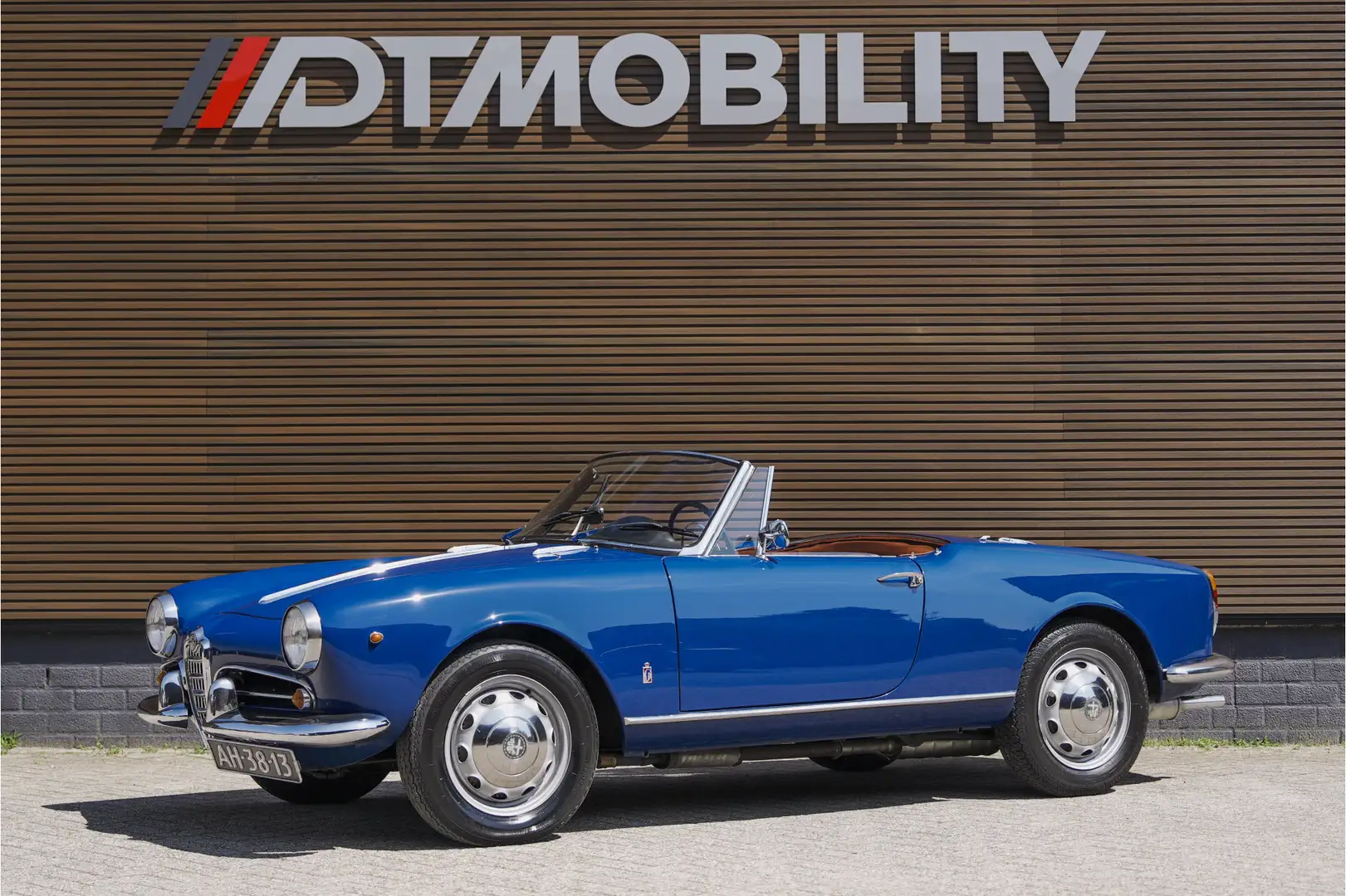 Alfa Romeo Giulietta Spider 1.3 | Matching Numbers | Perfect Condition Azul - 1