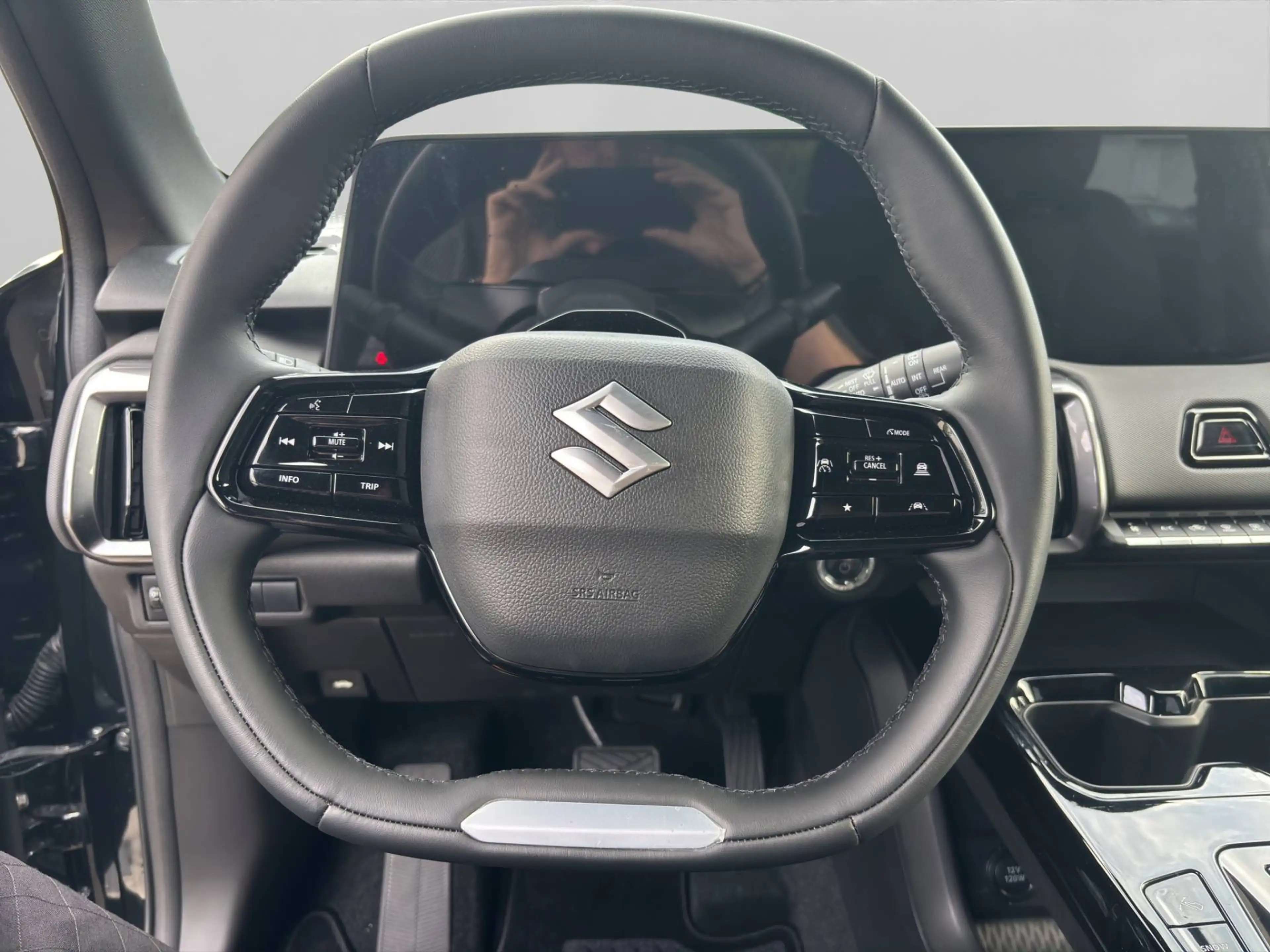 Suzuki Vitara e VITARA COMFORT 61Kwh+NAVI+ACC+RFK+SHZ+ — photo 10