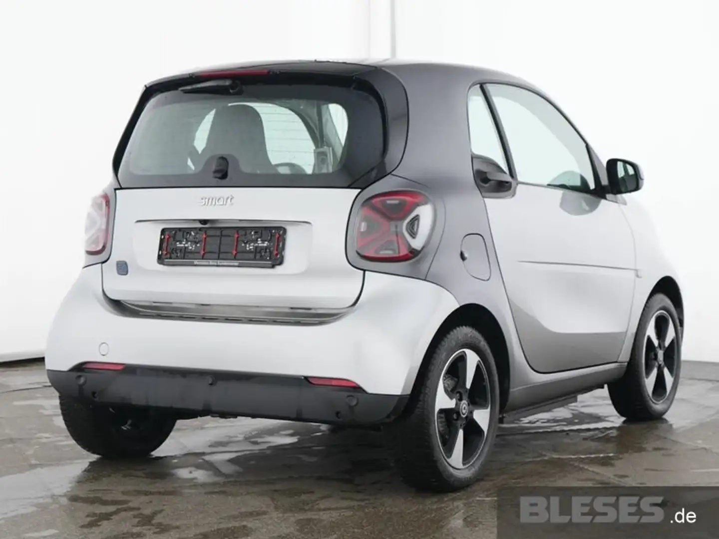 smart forTwo EQ fortwo Exclusive Plus+22kW+Kamera+LED+Winter BC Silber - 2