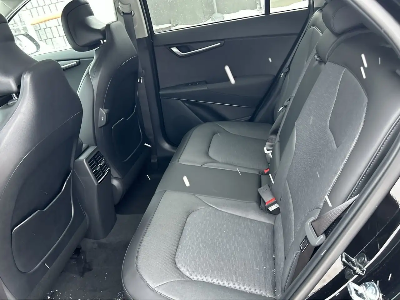 Kia Niro снимка Kia Niro