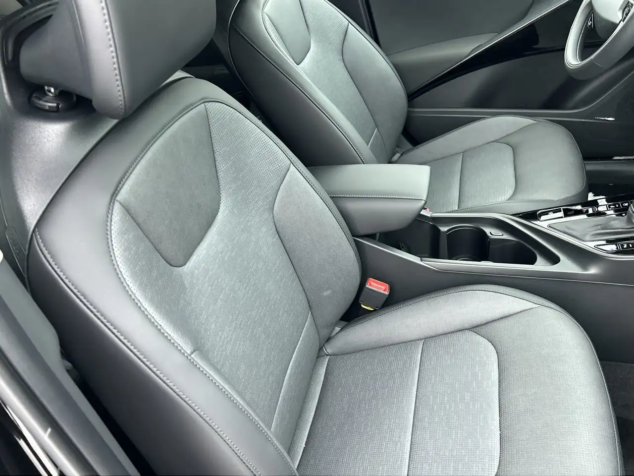 Kia Niro снимка Kia Niro