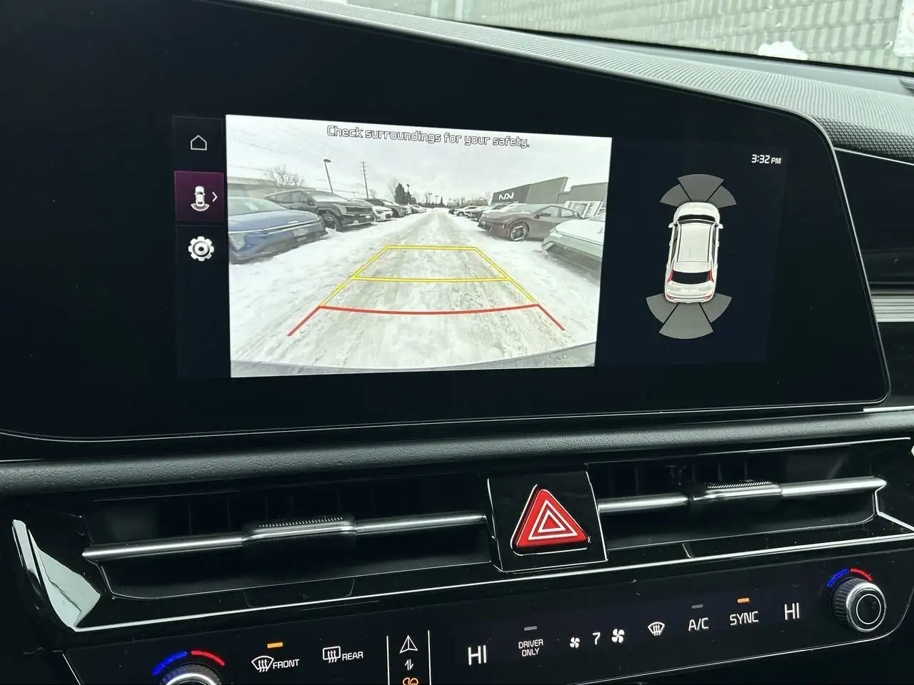 Kia Niro снимка Kia Niro