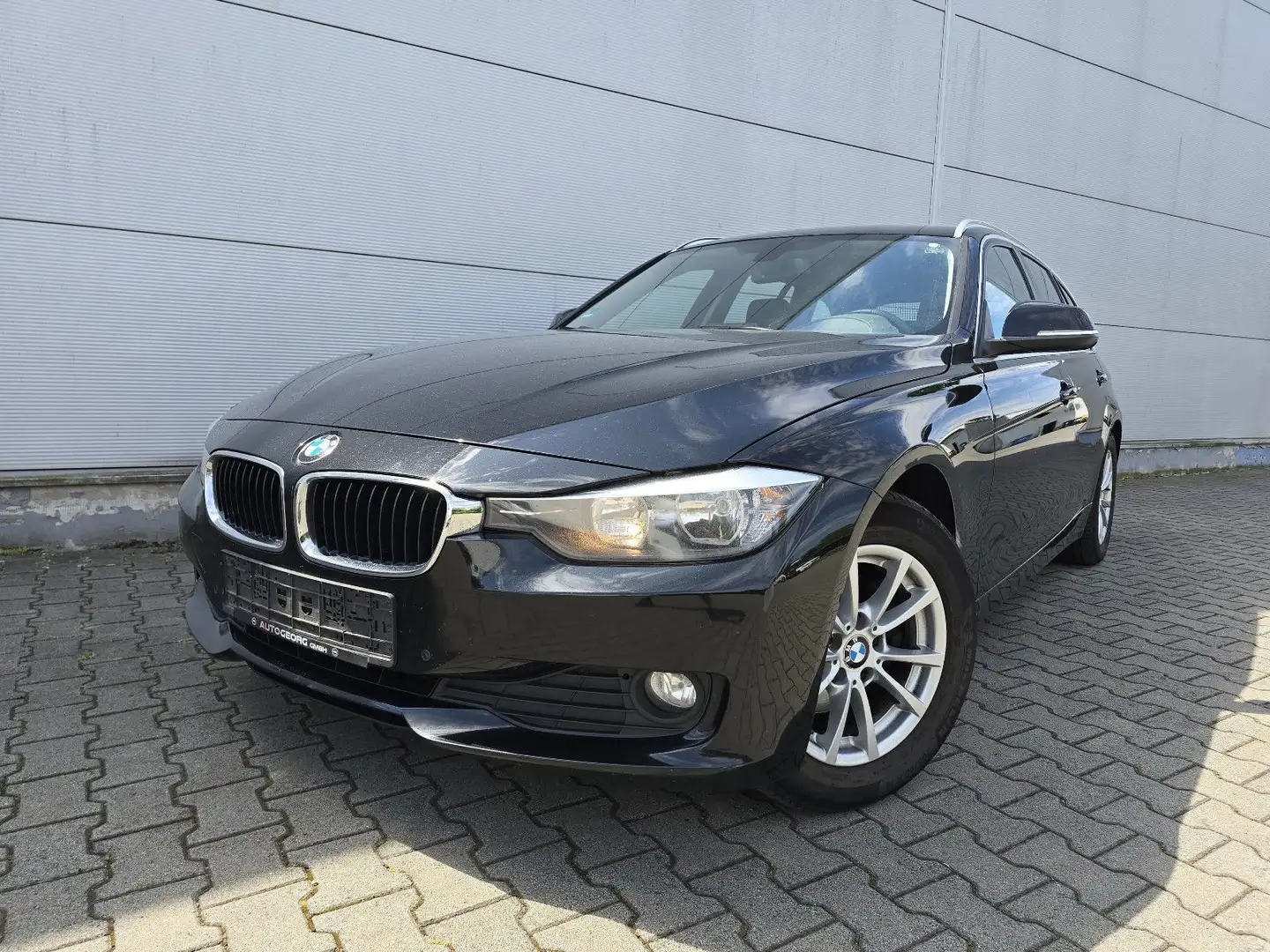 BMW 320 Baureihe 3 Touring 320 d Noir - 2
