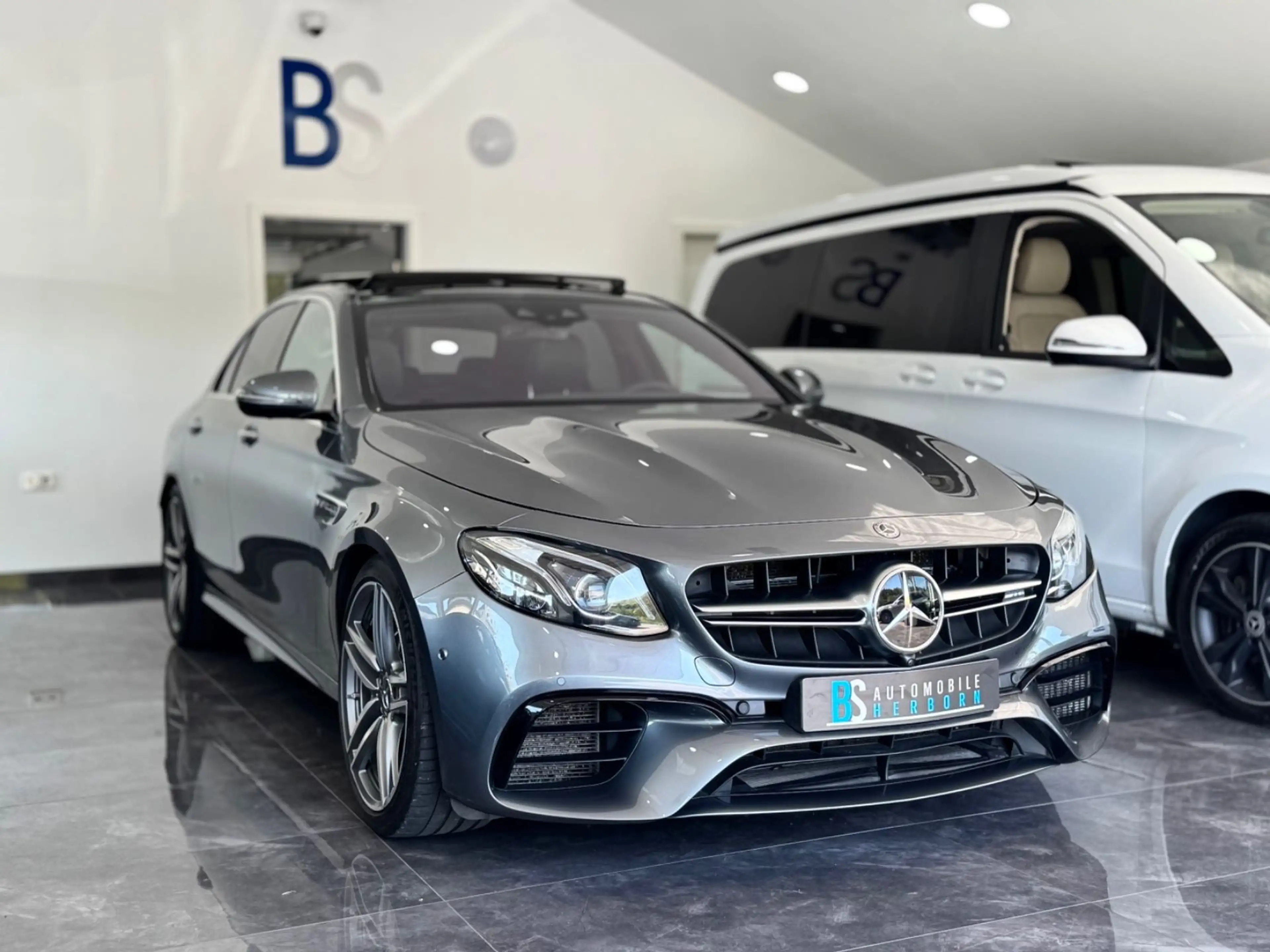 Mercedes-Benz E 63 AMG E63 AMG 4Matic+/Pano/360°/HUD/DriversPackage — photo 4