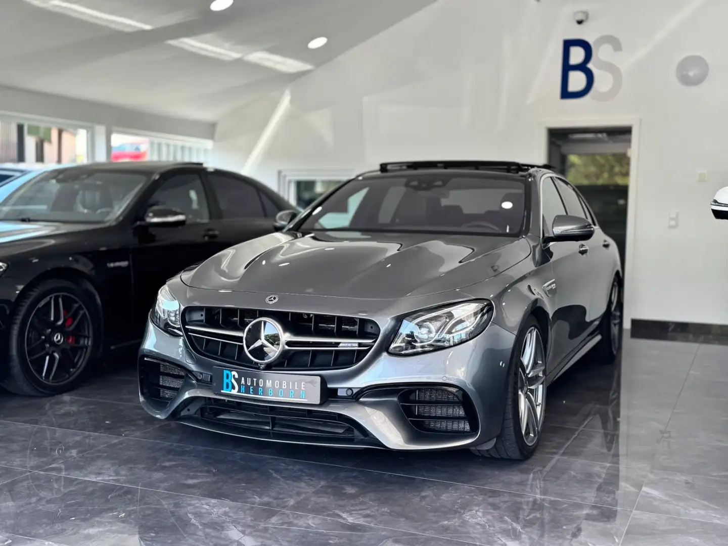 Mercedes-Benz E 63 AMG E63 AMG 4Matic+/Pano/360°/HUD/DriversPackage Grau - 2