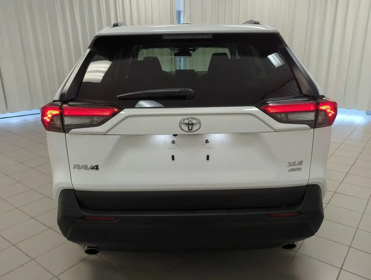 Toyota RAV 4 снимка Toyota RAV 4
