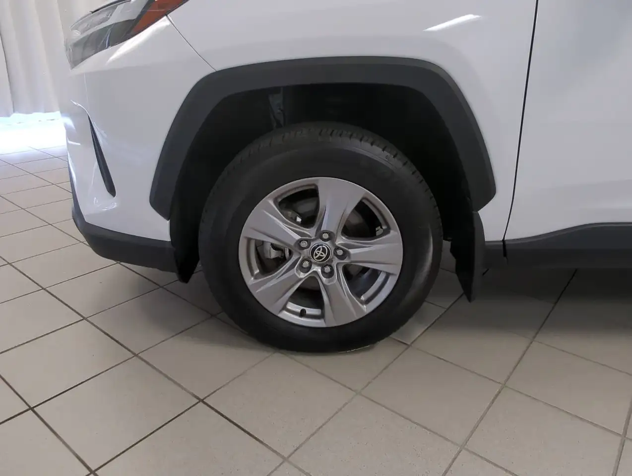 Toyota RAV 4 снимка Toyota RAV 4