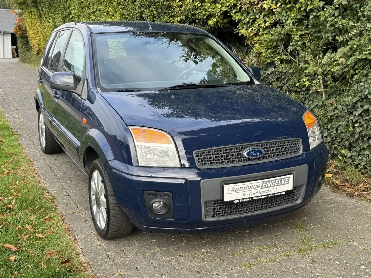 Ford Fusion Trend * 1.Hand * Scheckheft gepflegt * Blau - 2