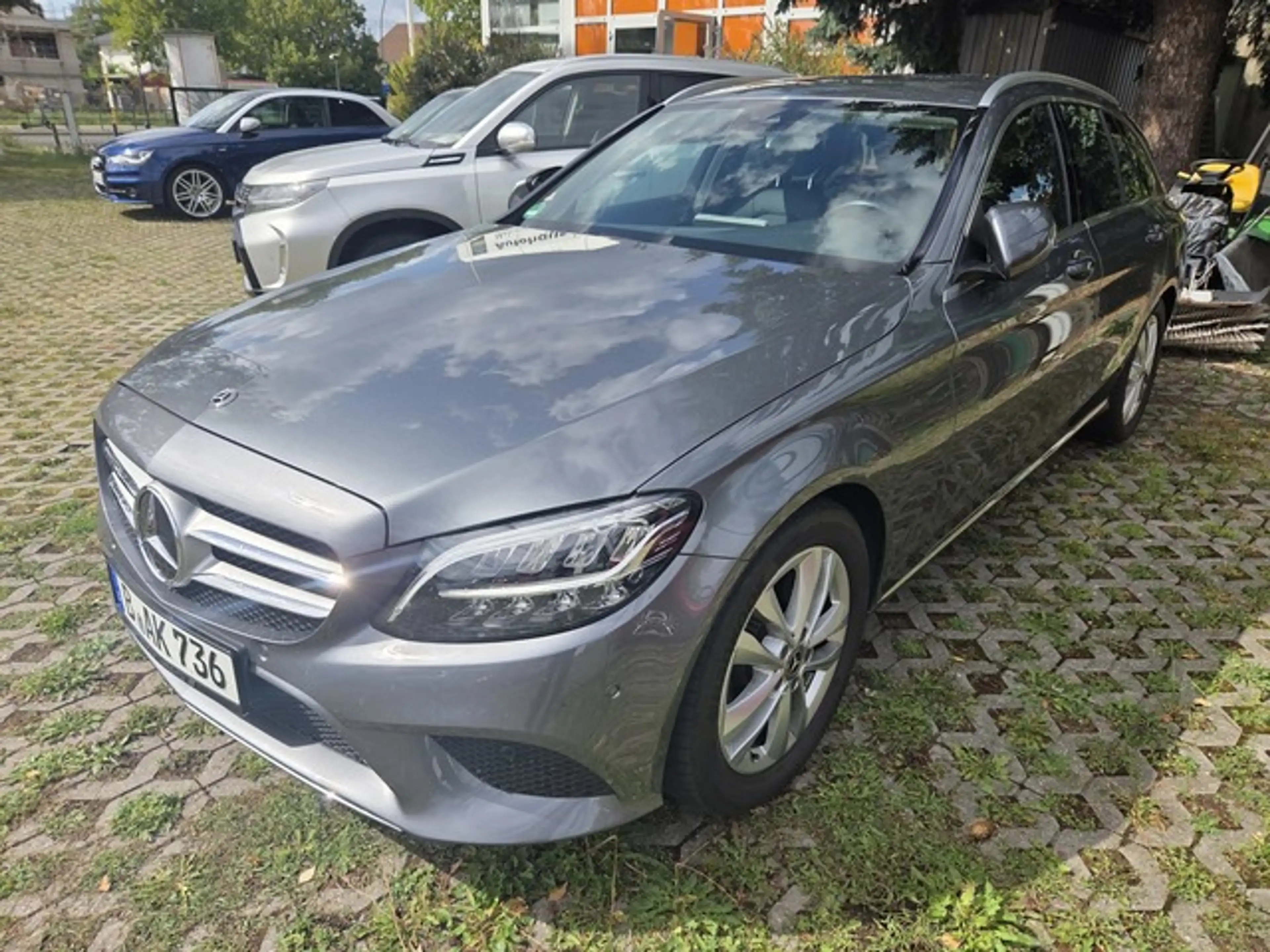 Mercedes-Benz C 180 T CGI Avantgarde, Navi LED HP SR + WR — photo 3